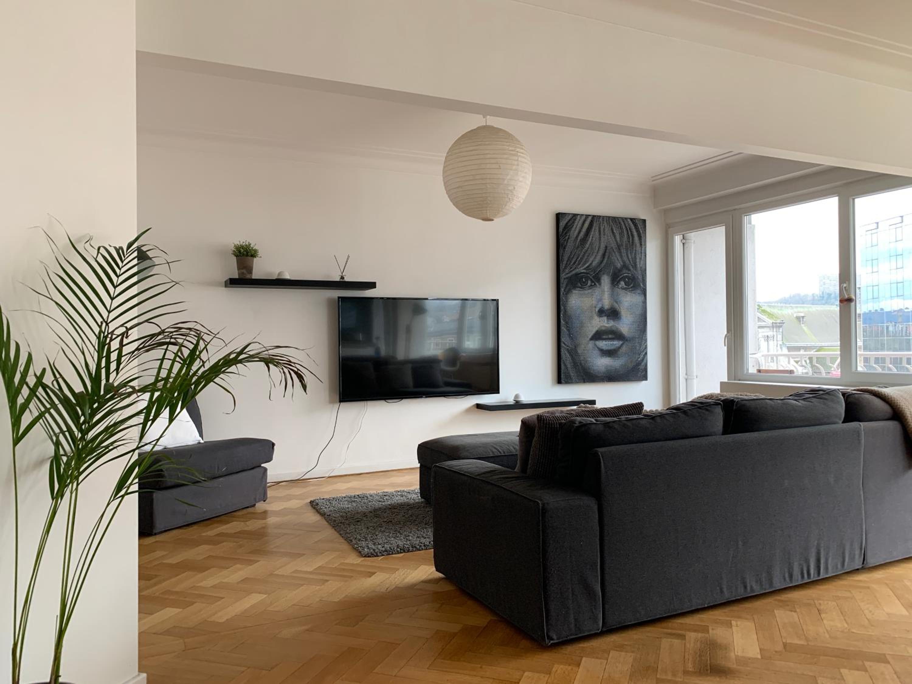 Loft Avroy view 2