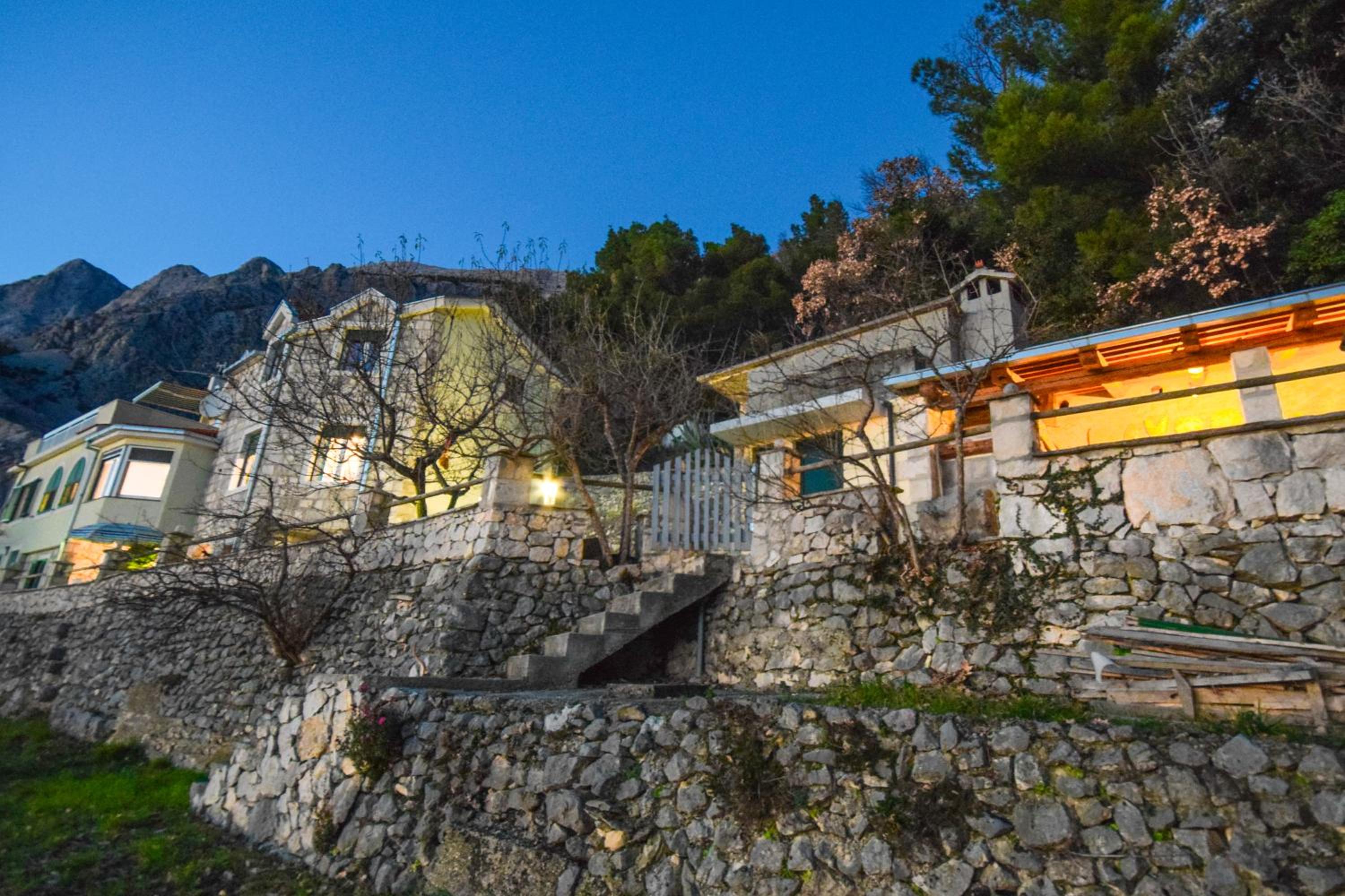 Villa Charlie With Jacuzzi and Free Beach Parking view 3