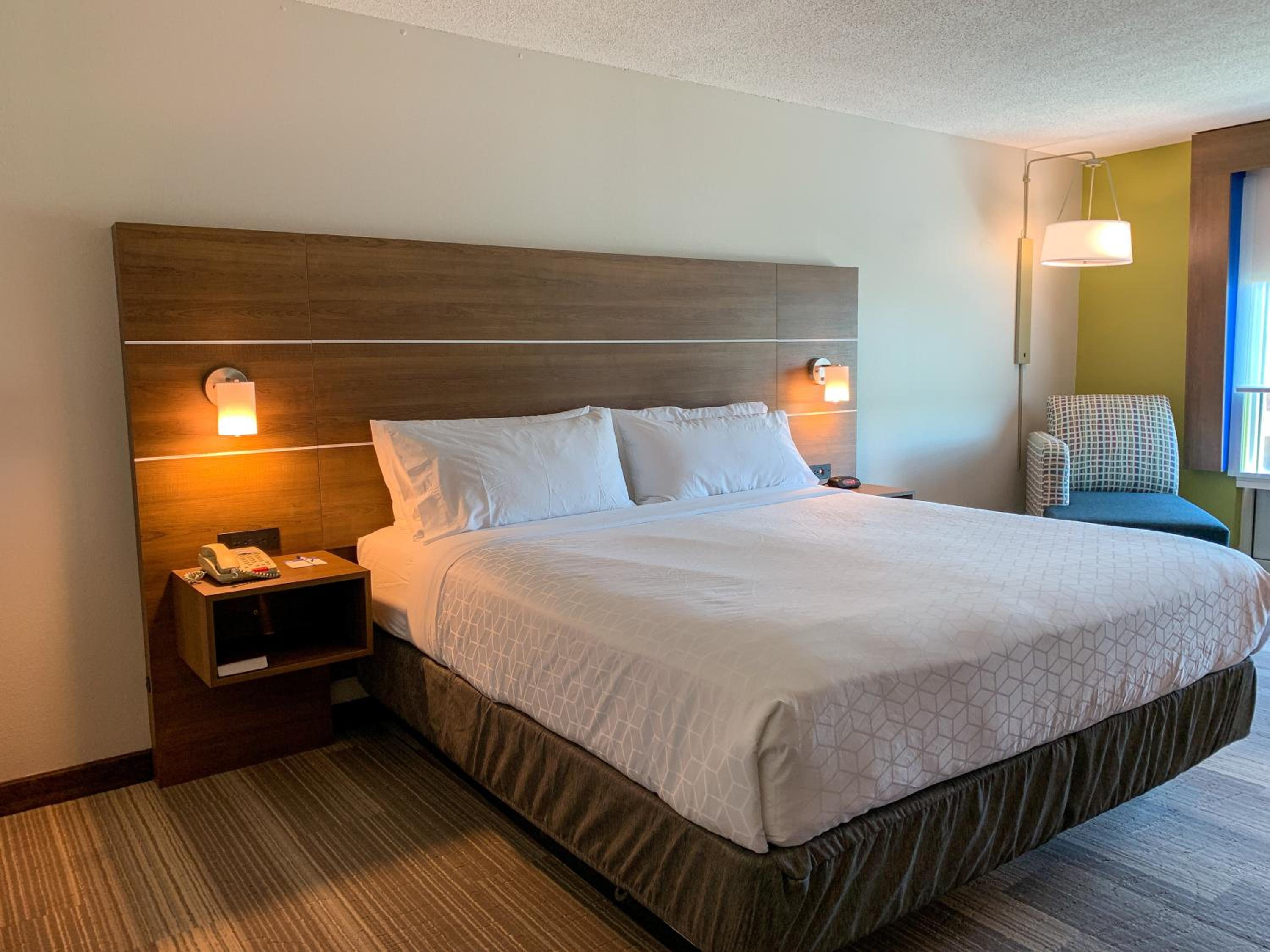 Lexington Vacations - Holiday Inn Express Suites Lexington Downtown Area-Keeneland, an IHG Hotel - Property Image 64