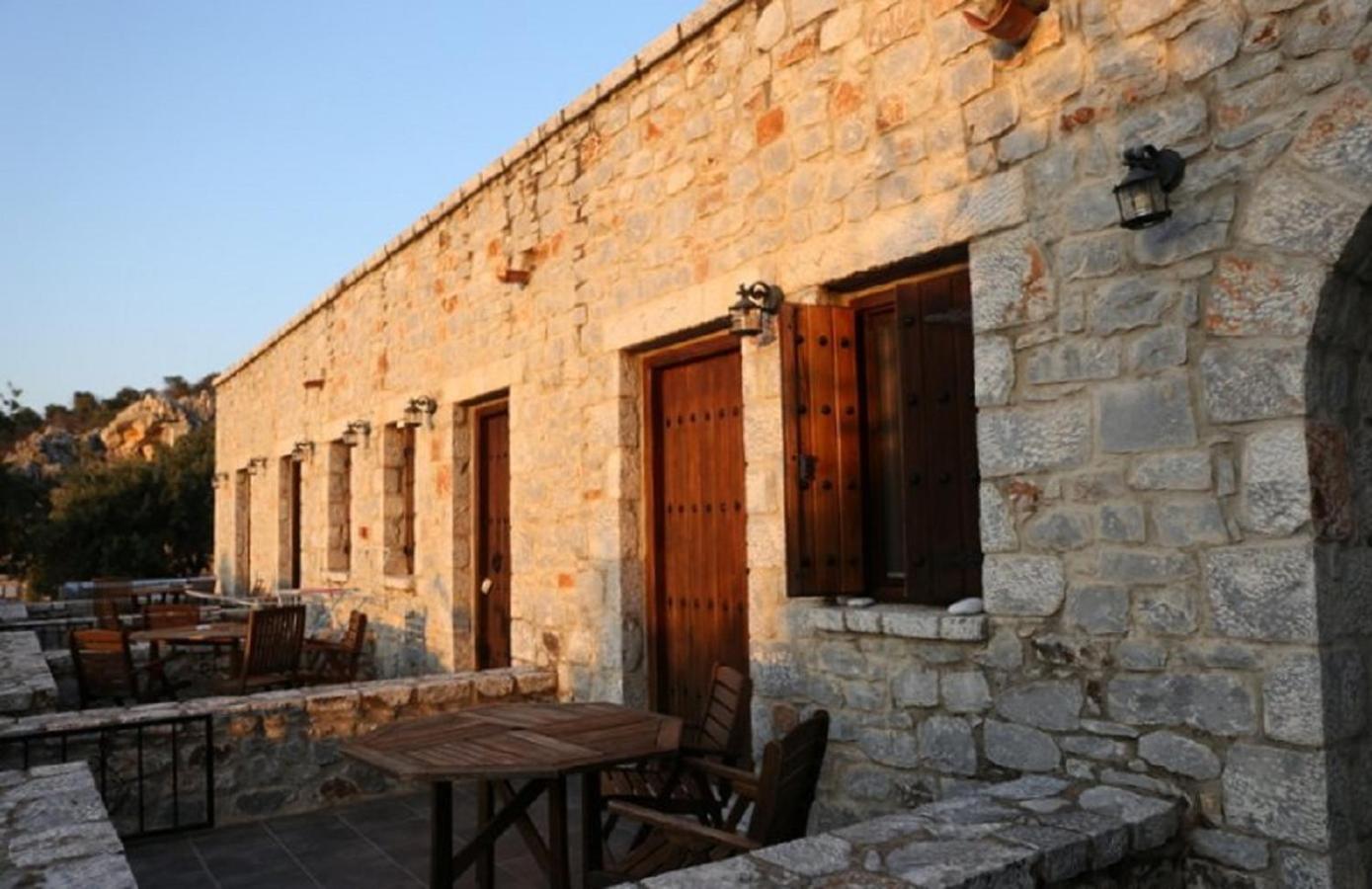 Lalloudes Seaside Suites Sea and Pool View