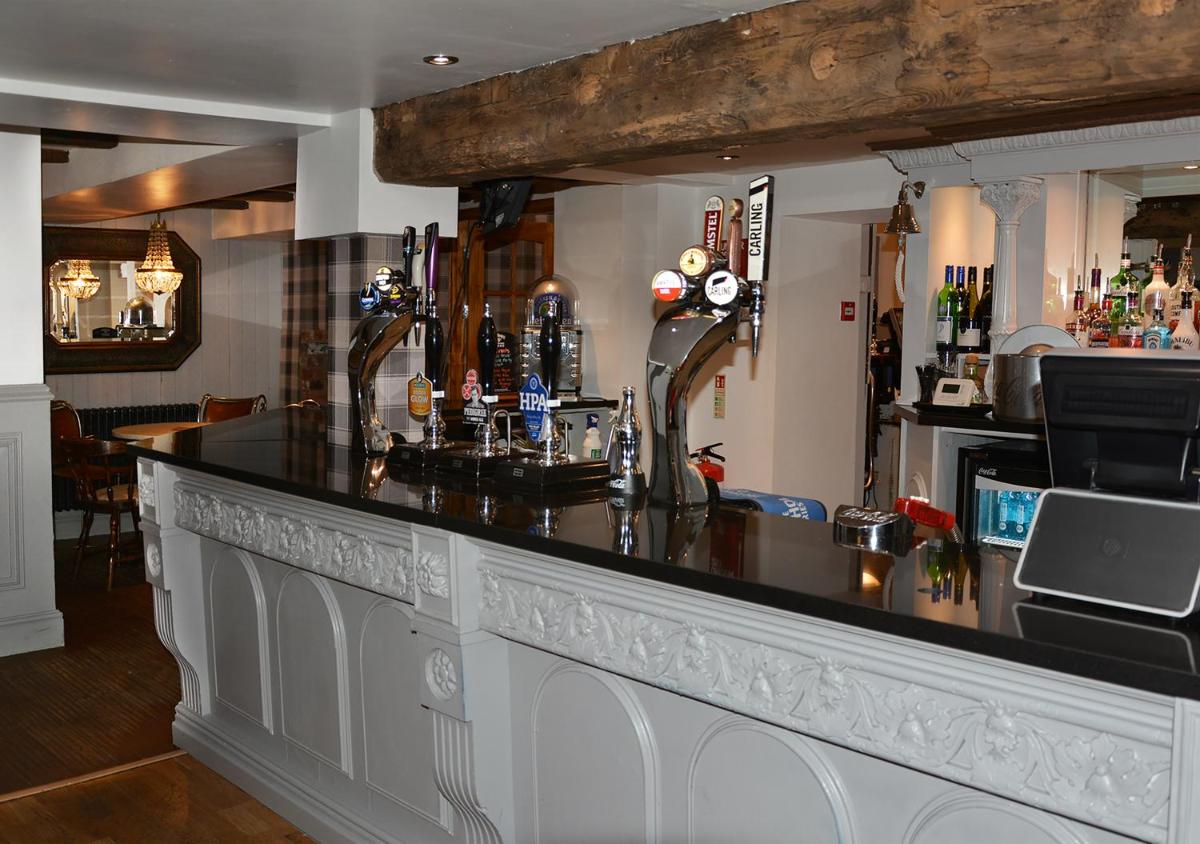 bar