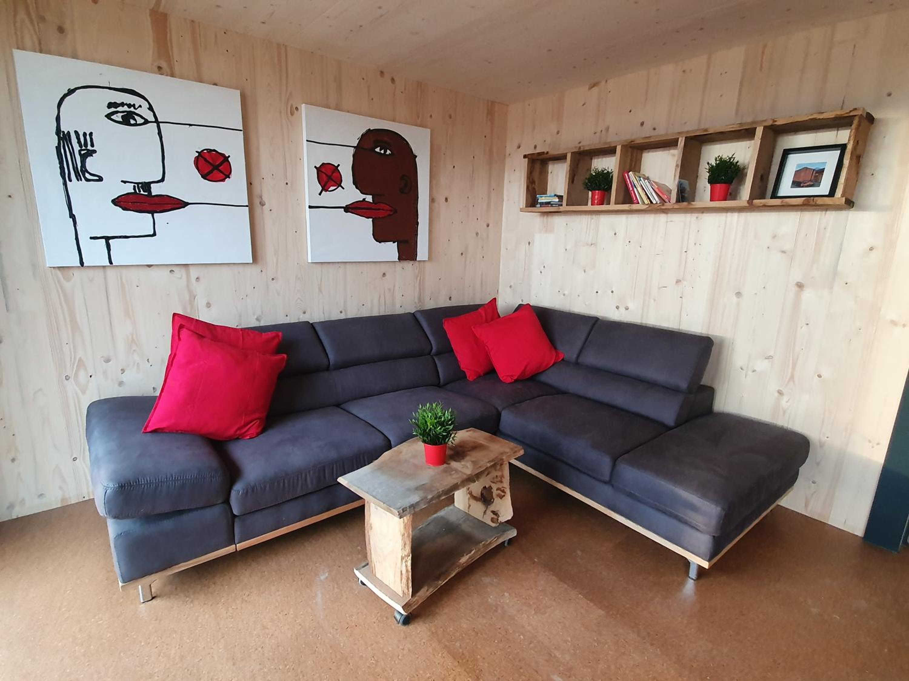GLÜCK HOMES IPPESHEIM