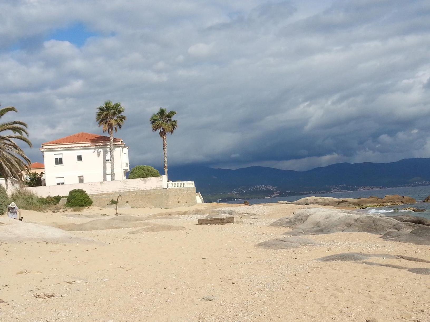 F2 Le Lavezzi view 2