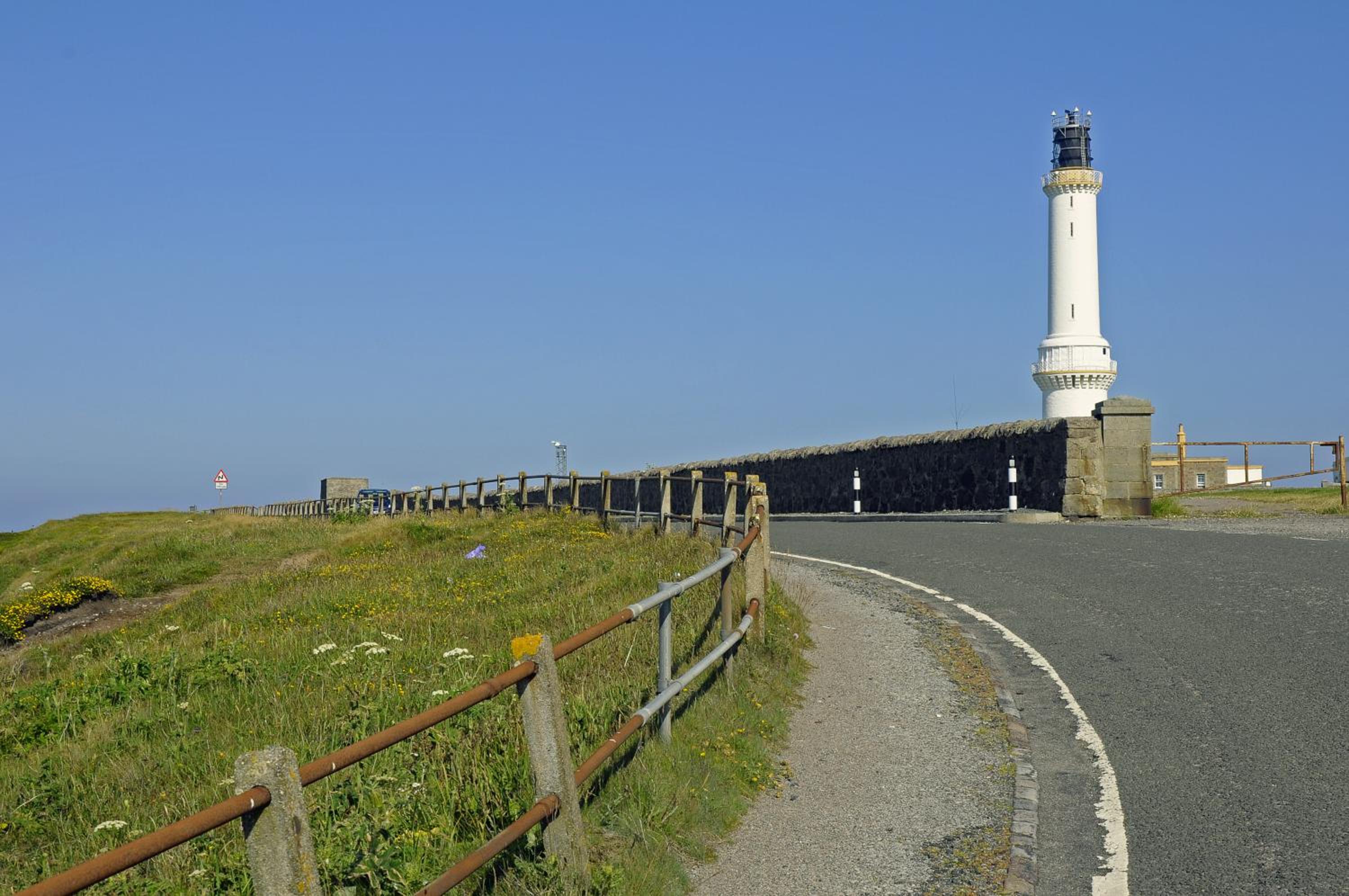 Aberdeen Lighthouse Cottages - coastal, dolphins