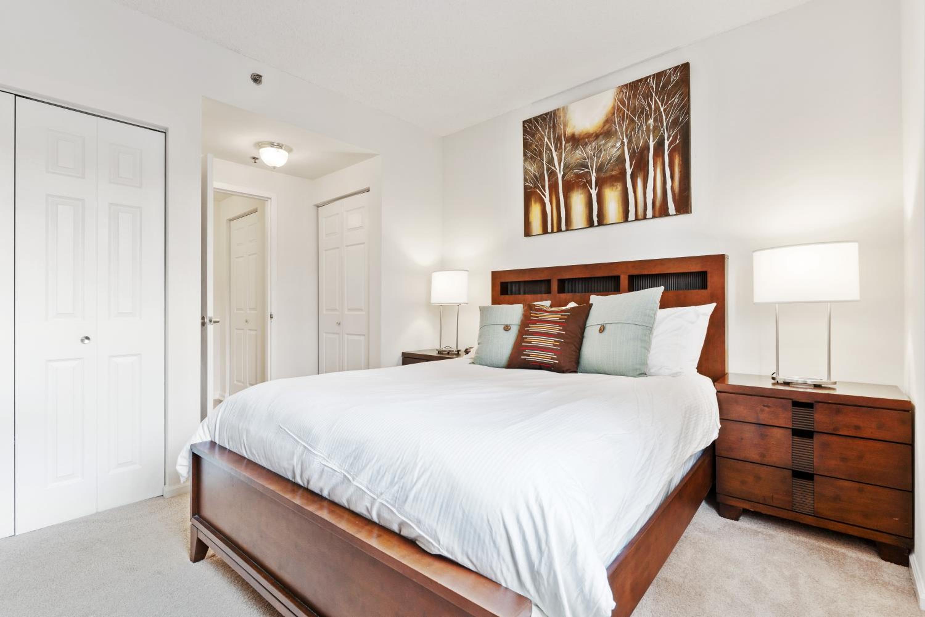 Global Luxury Suites at Hoboken Waterfront