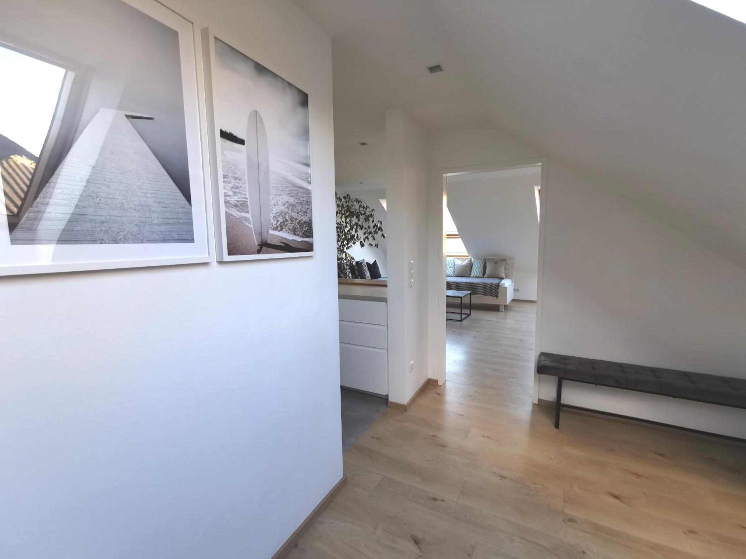 Lieblingsplatz Neusiedl - Modern Stylish Apartments - Free Parking Burgenland Card - 10 min to Designer Outlet Parndorf and Lake Neusiedl
