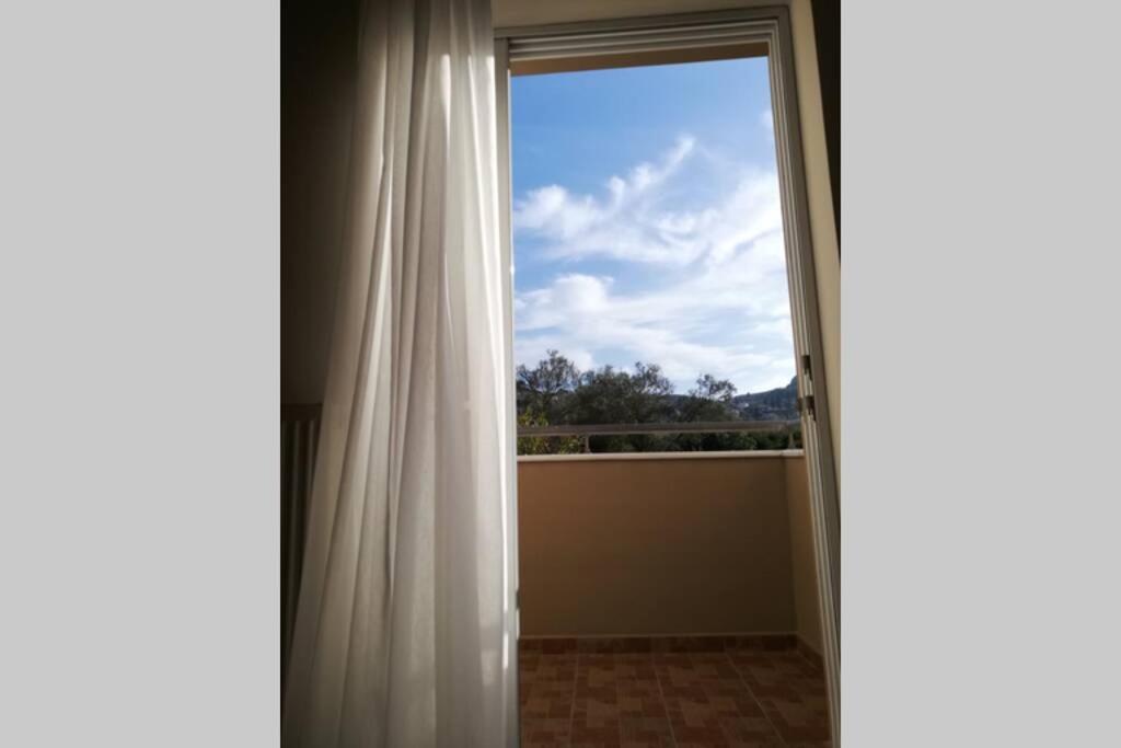 Photo 33