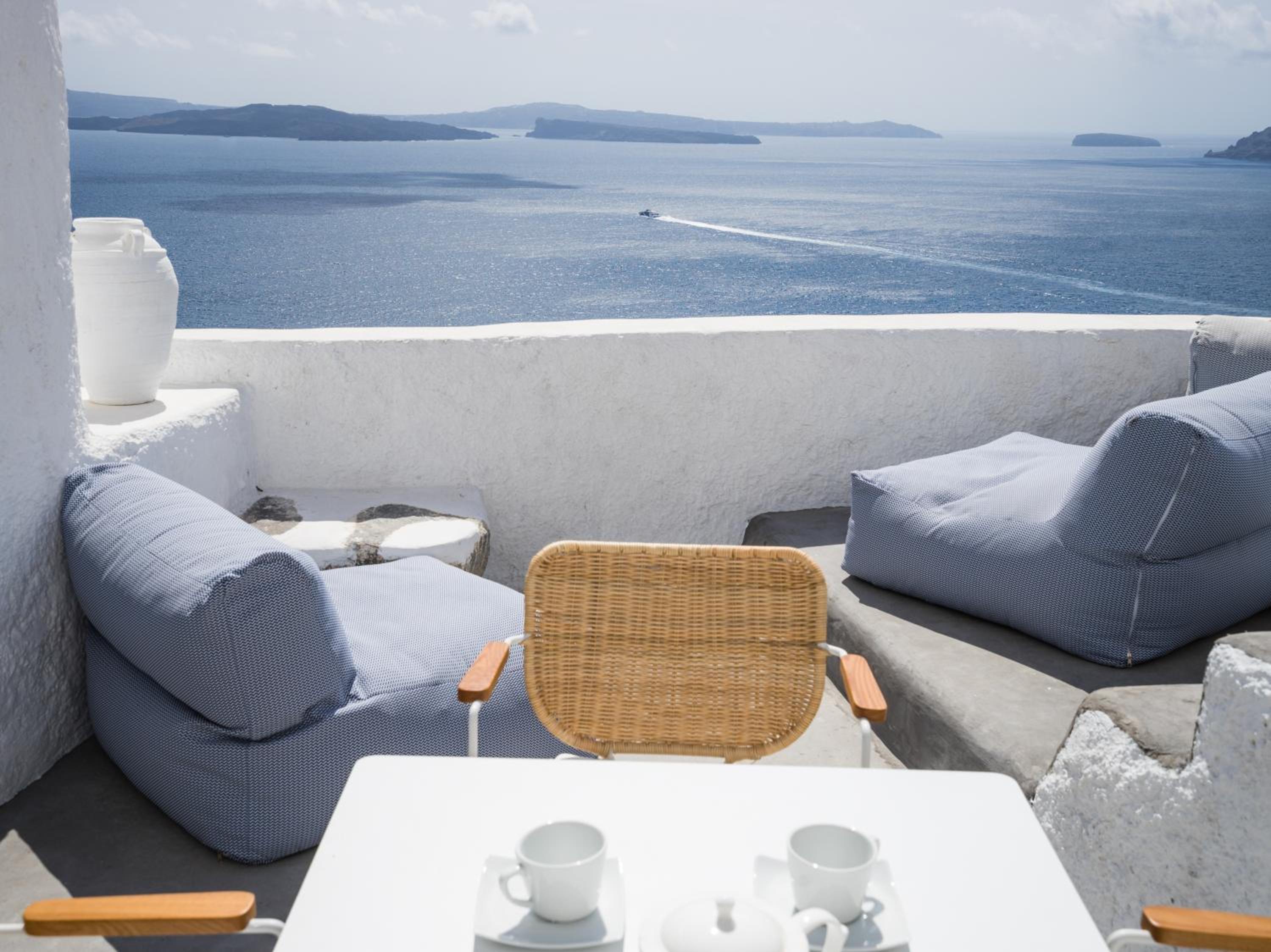 Oia Vacations - Canvas Suites - Property Image 52