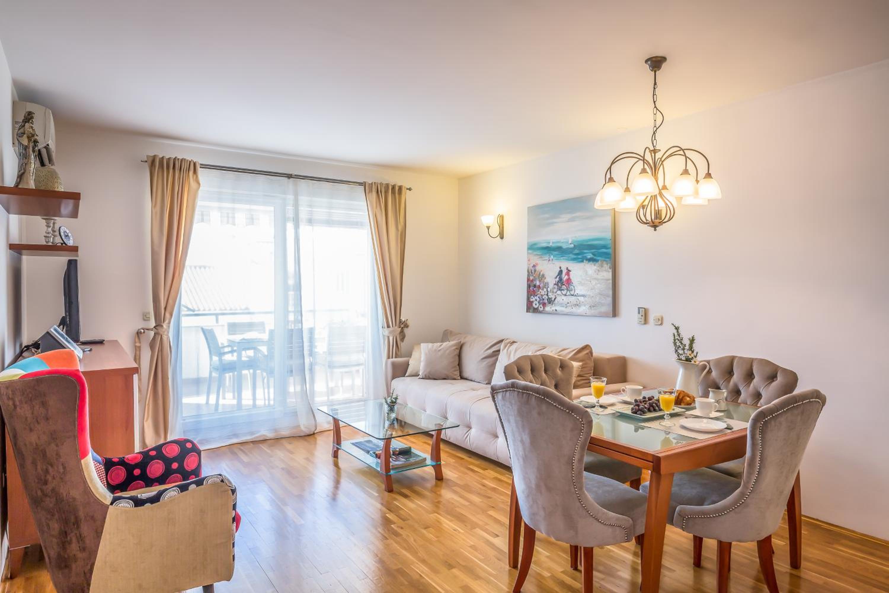 Apartments Royal Residence view 4