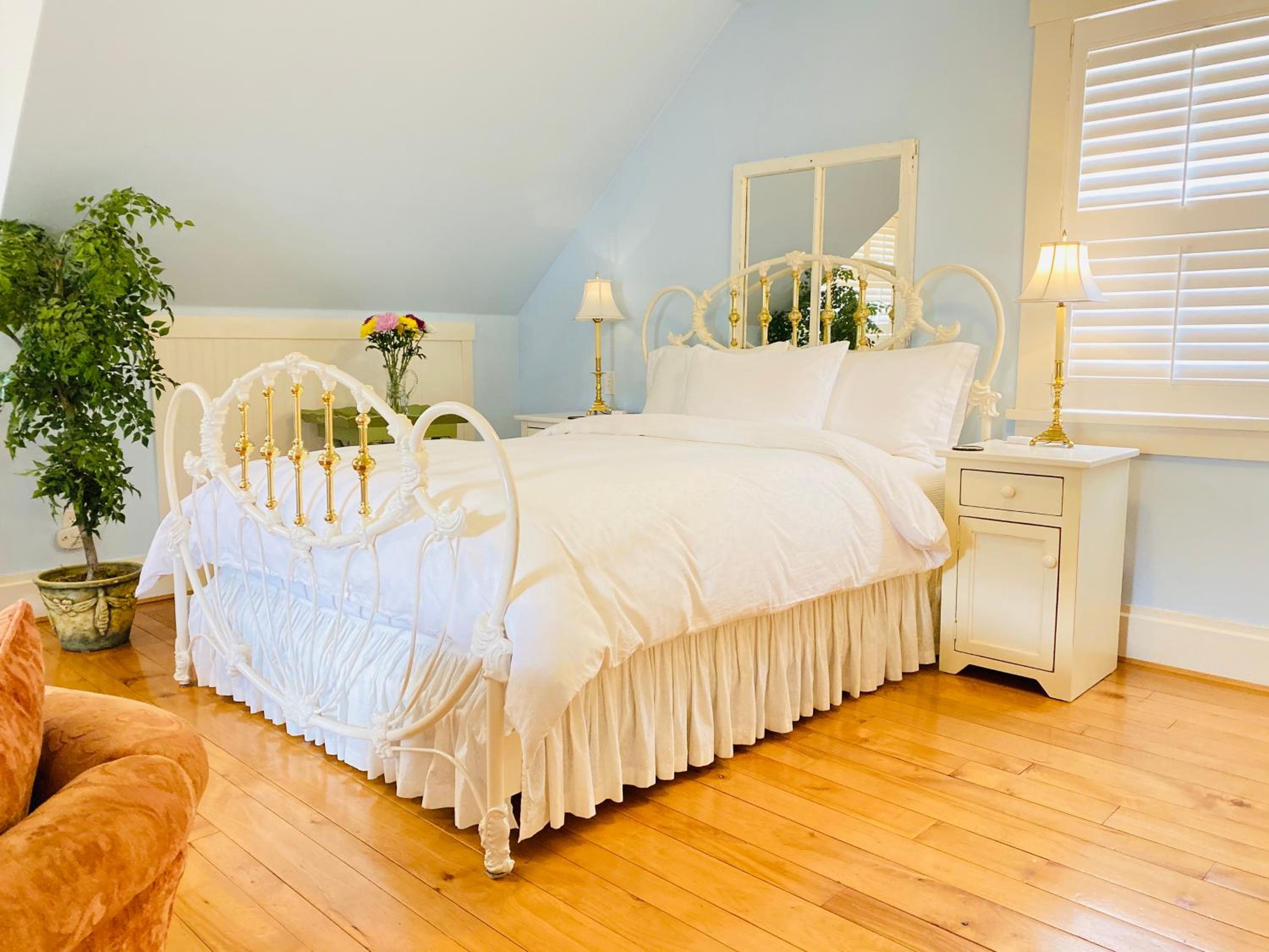 Langley Vacations - Princess and the Pea Hotel - Property Image 6