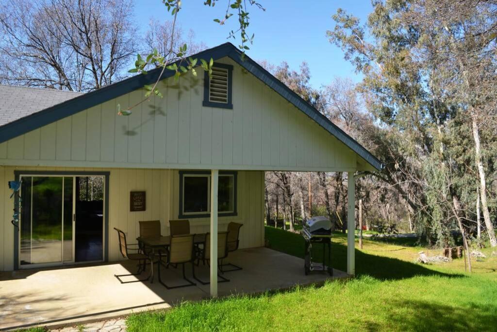 Three Rivers Vacations - Blue Jay Paradise - Property Image 6