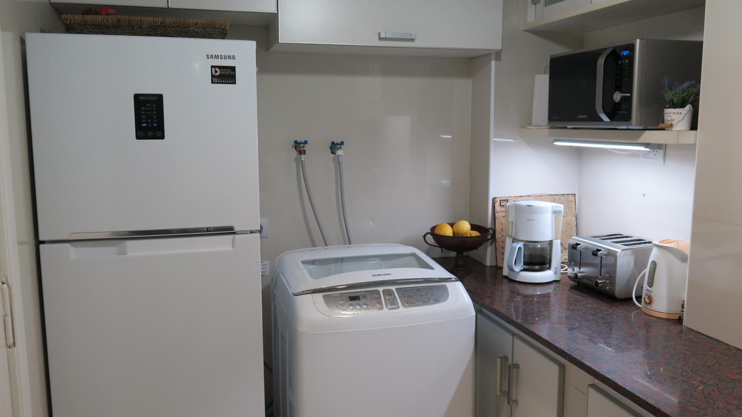 Fabulous and Quiet Apartment+Balcony in Barrio Norte. Your easy access to Buenos Aires!