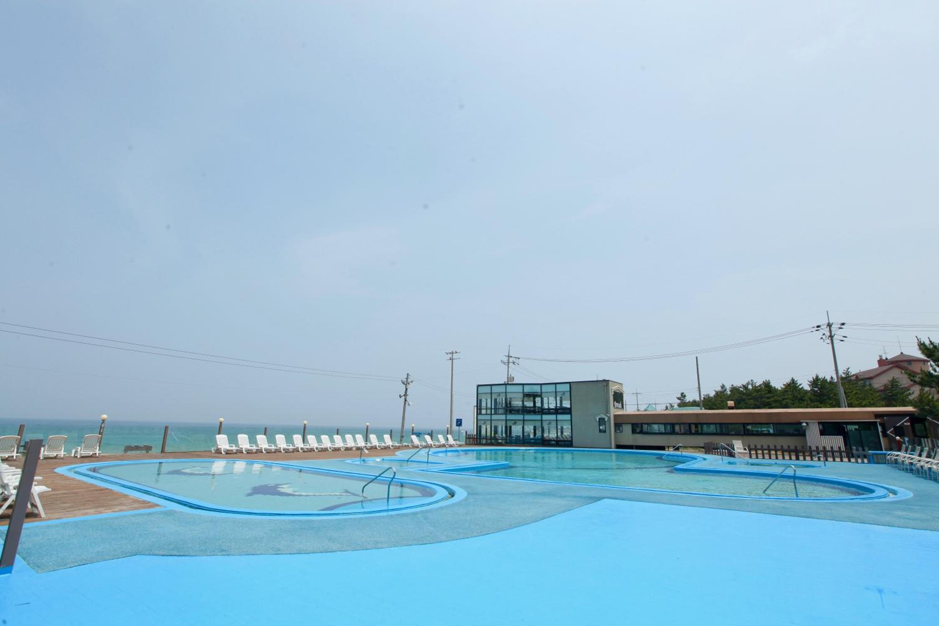 BENIKEA San&Bada Jumunjin Resort