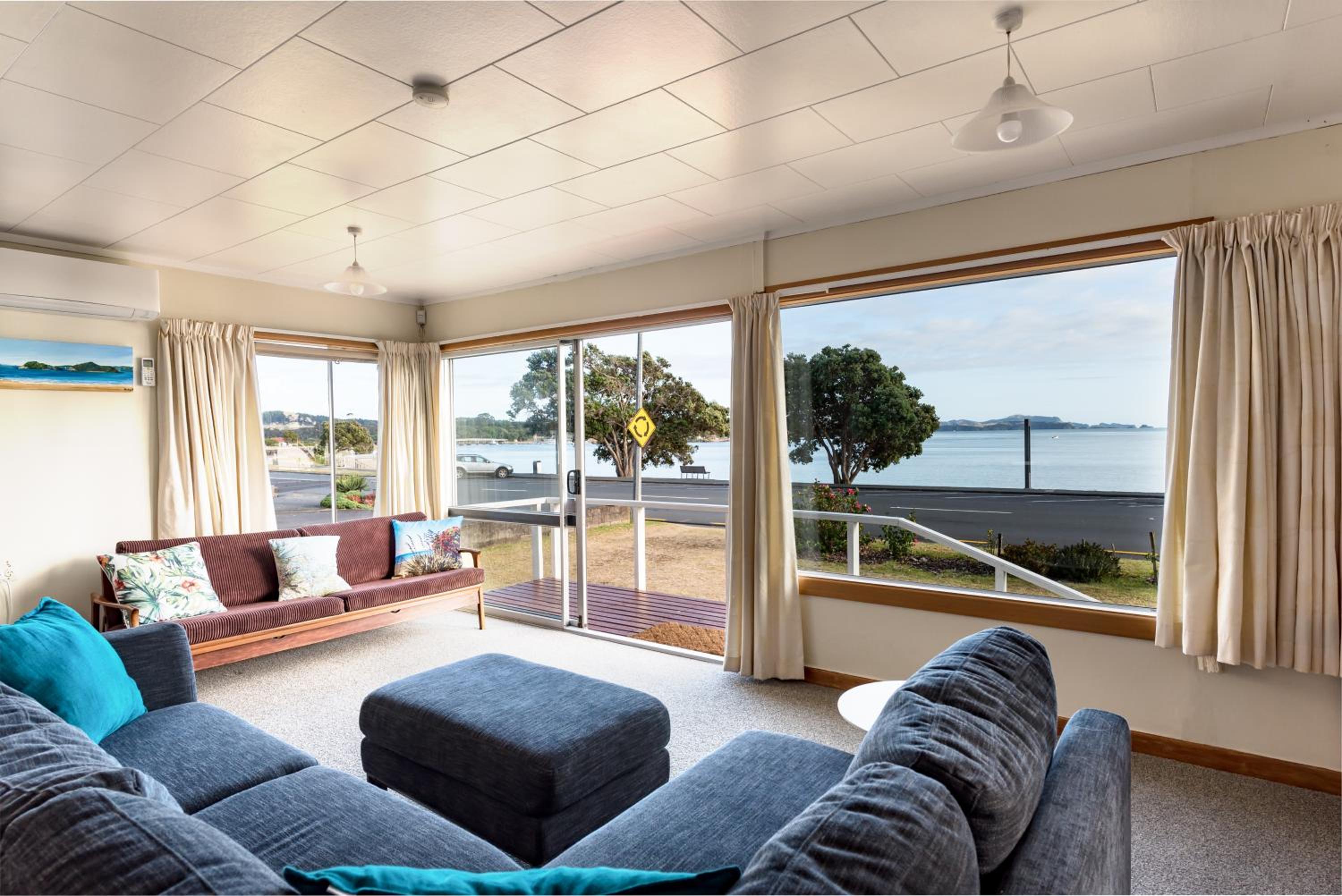 Dream View Waterfront Paihia view 2