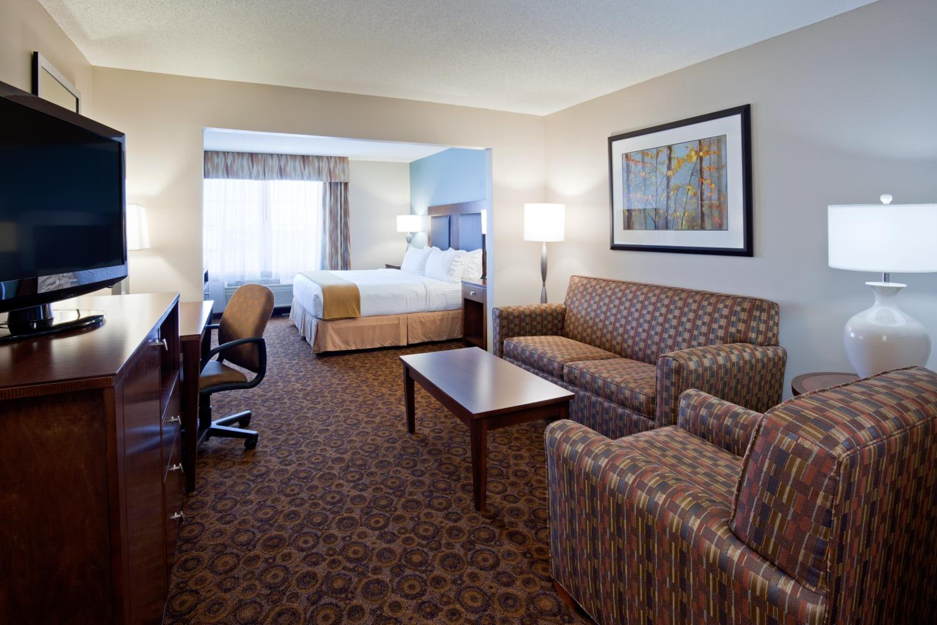 Holiday Inn Express and Suites St. Cloud, an IHG Hotel - Property Image 40