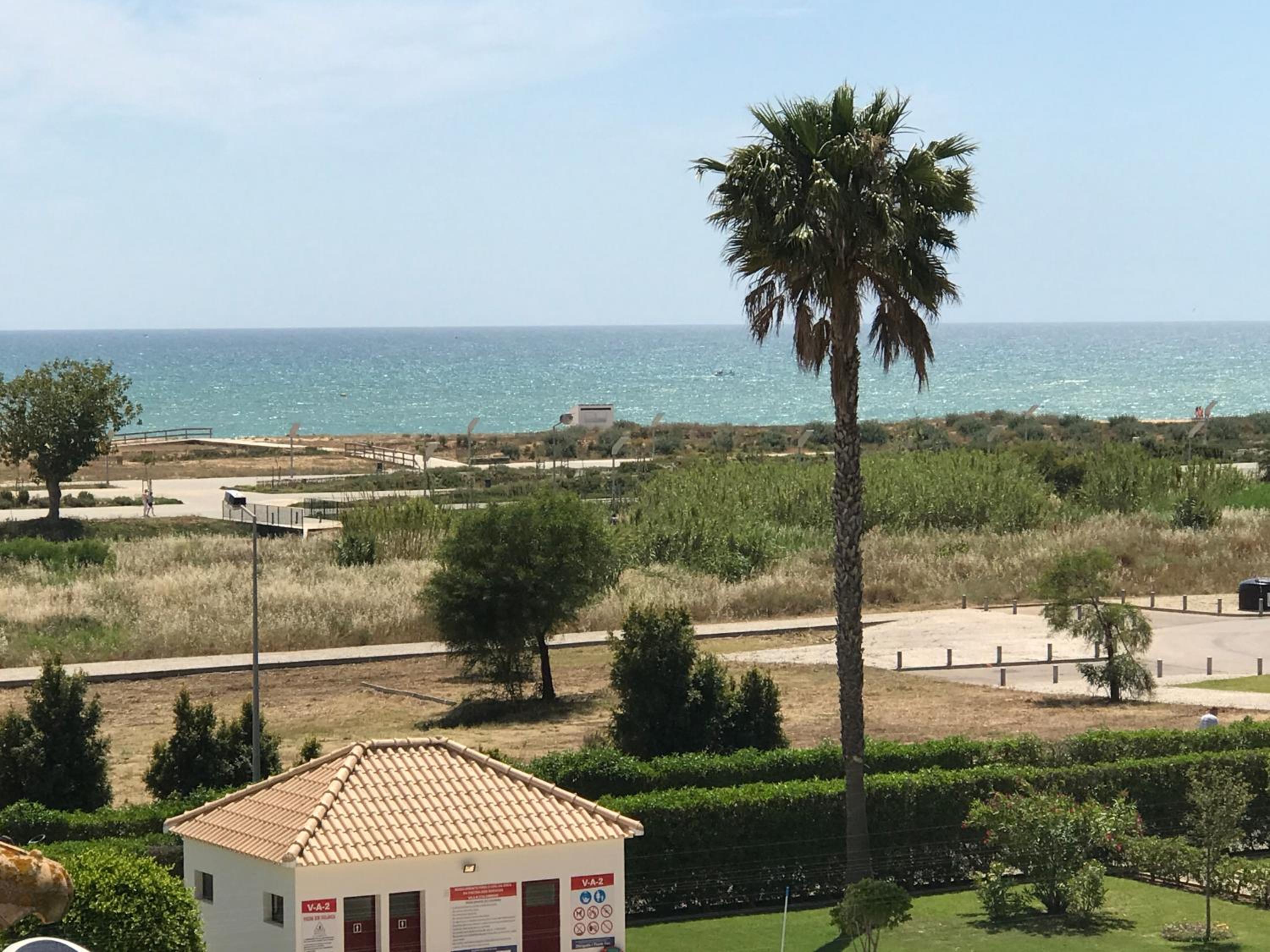 Vila Columbus T2 Frente Mar e Piscina view 2
