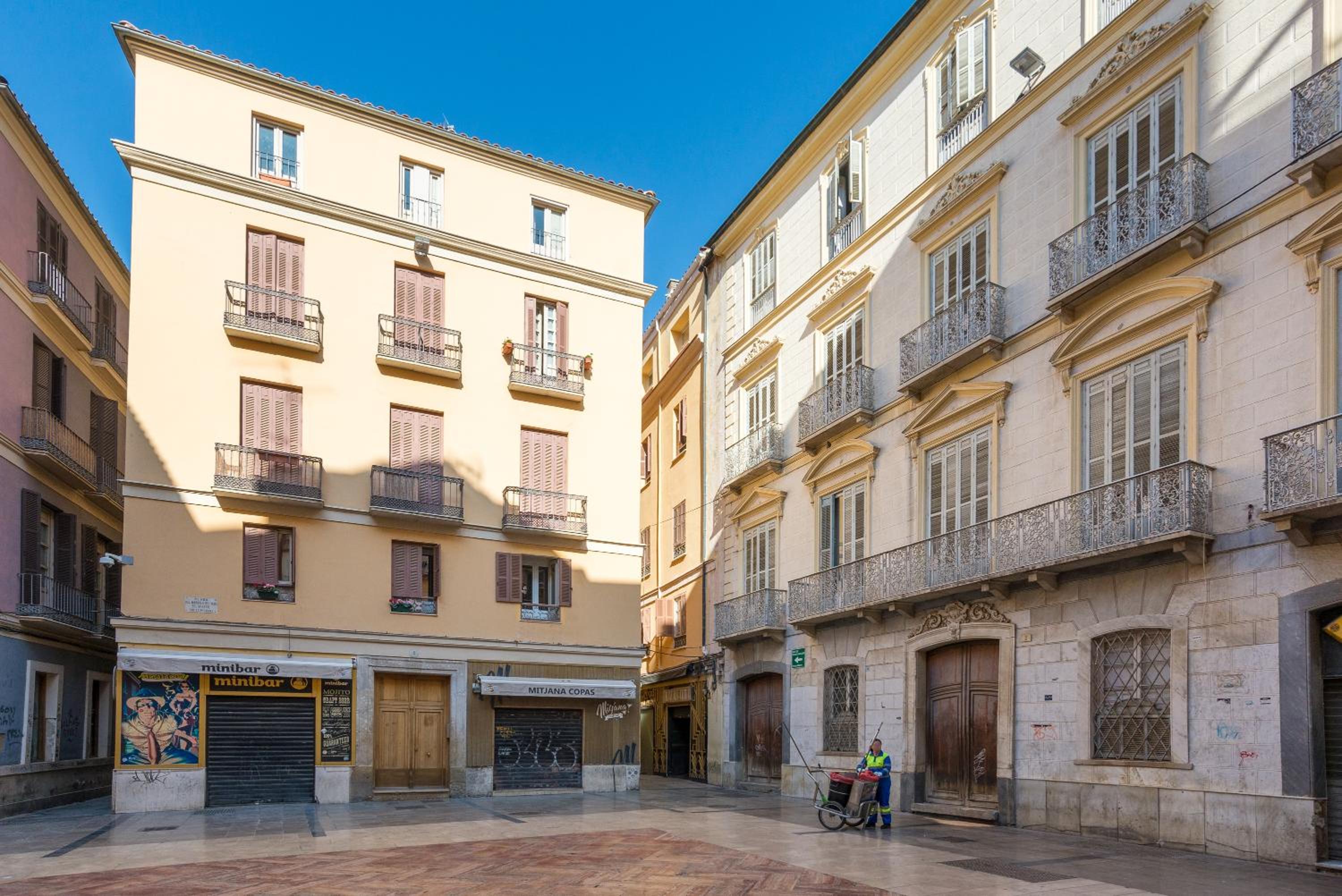 Mitjana by ELE Apartments
