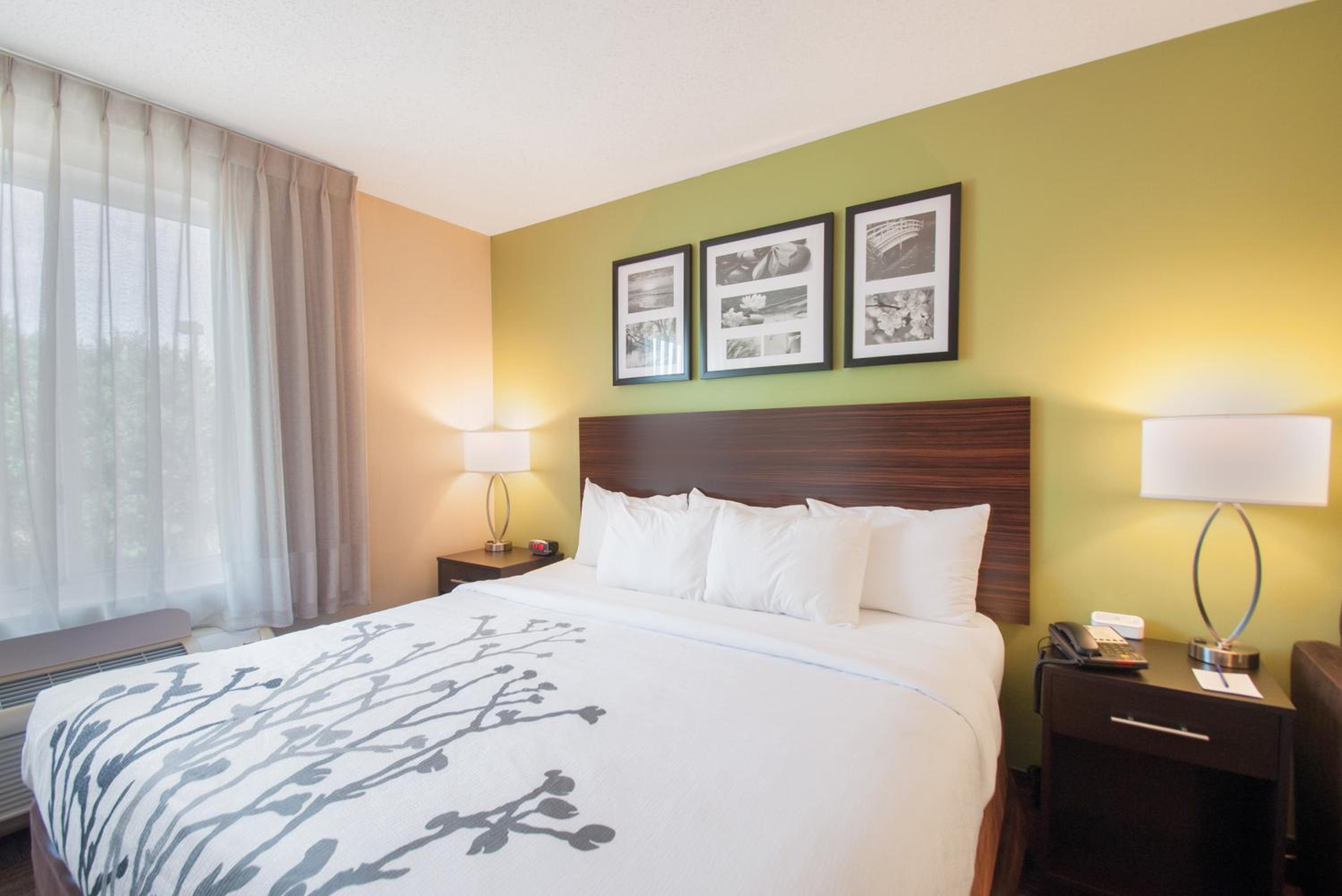 Dover Vacations - Sleep Inn  Suites - Property Image 5