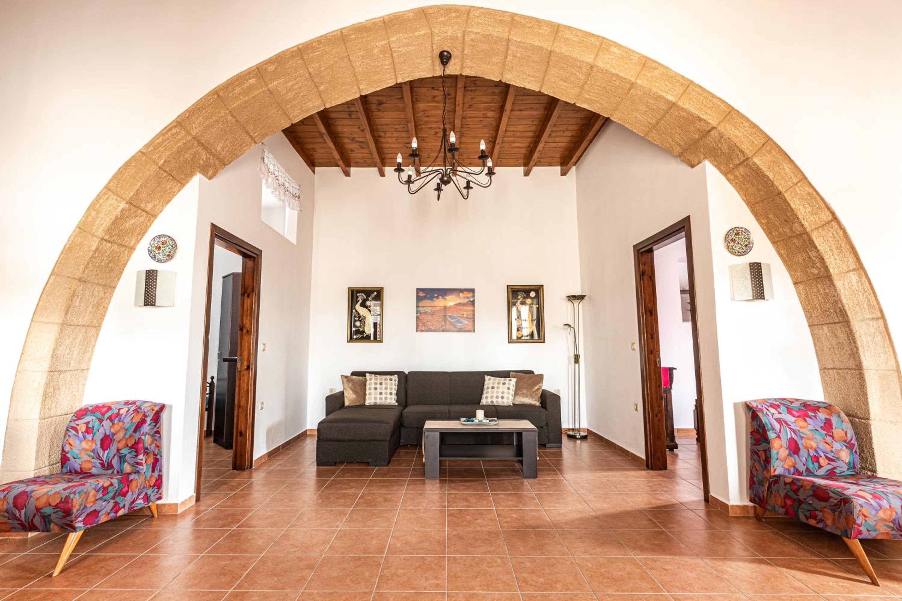 Casa Theoni