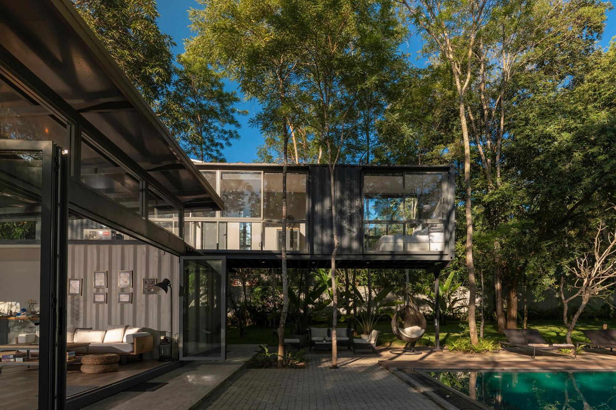 The Box House view 3