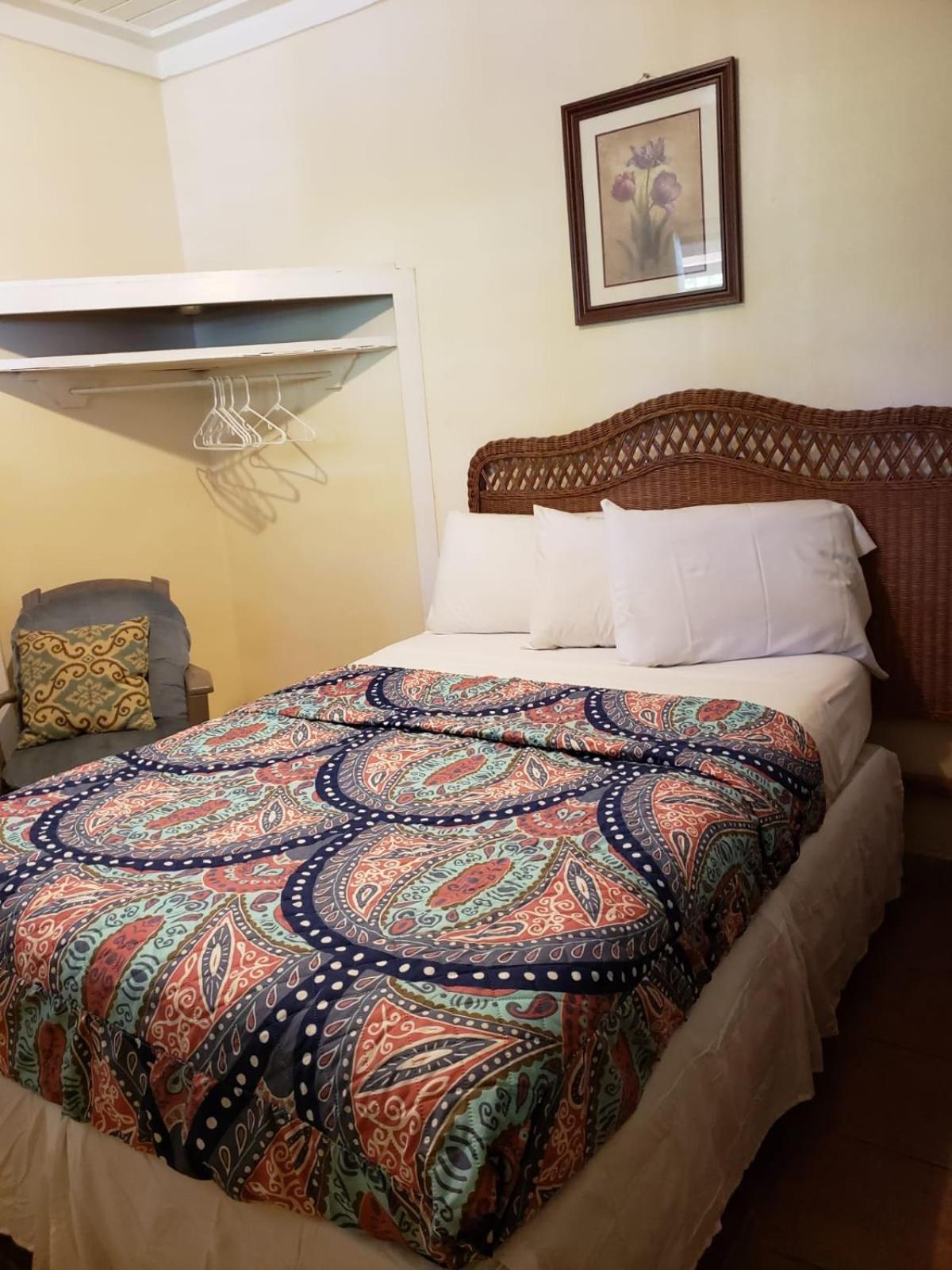 Midtown Guest House