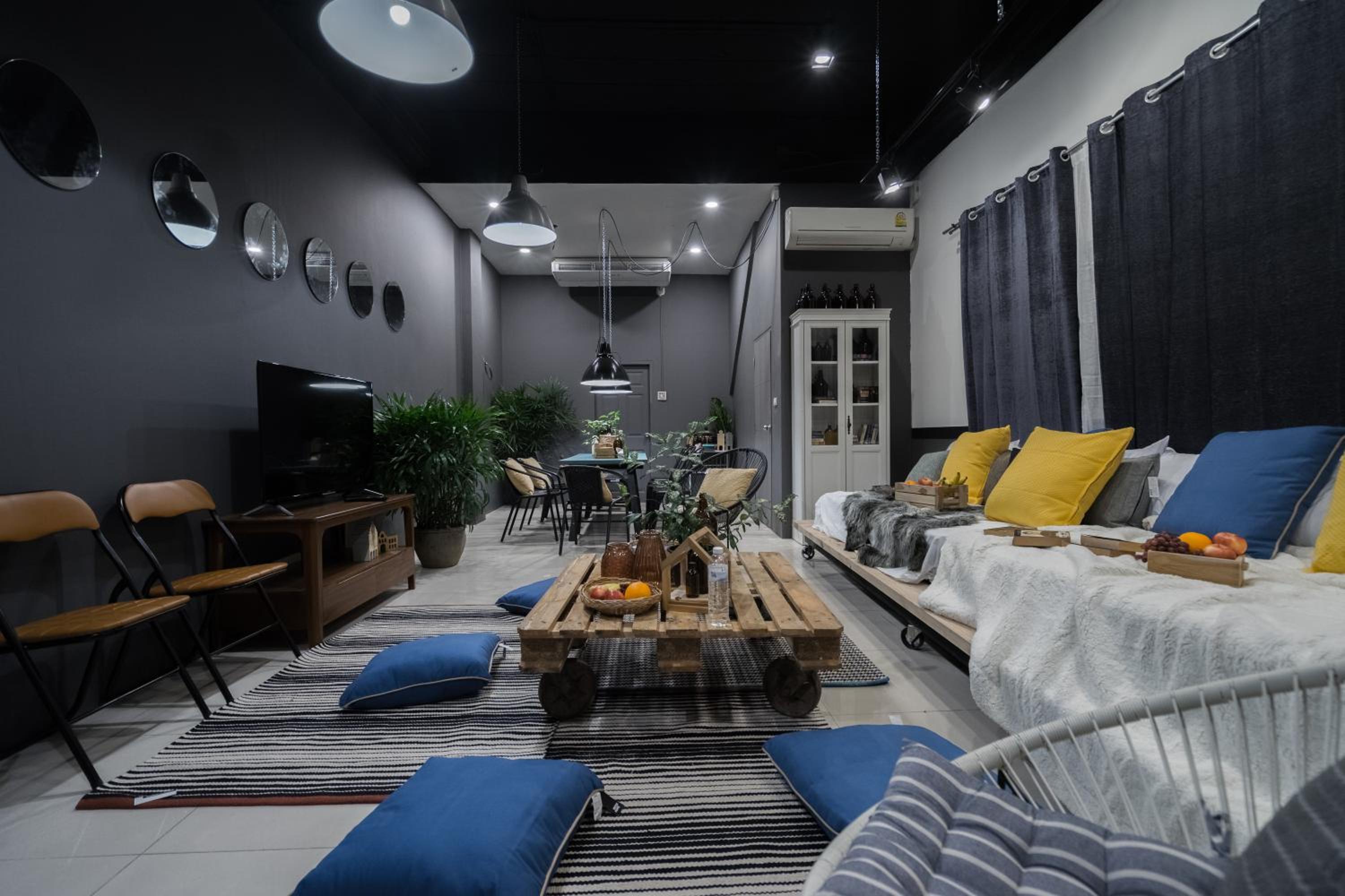 lounge