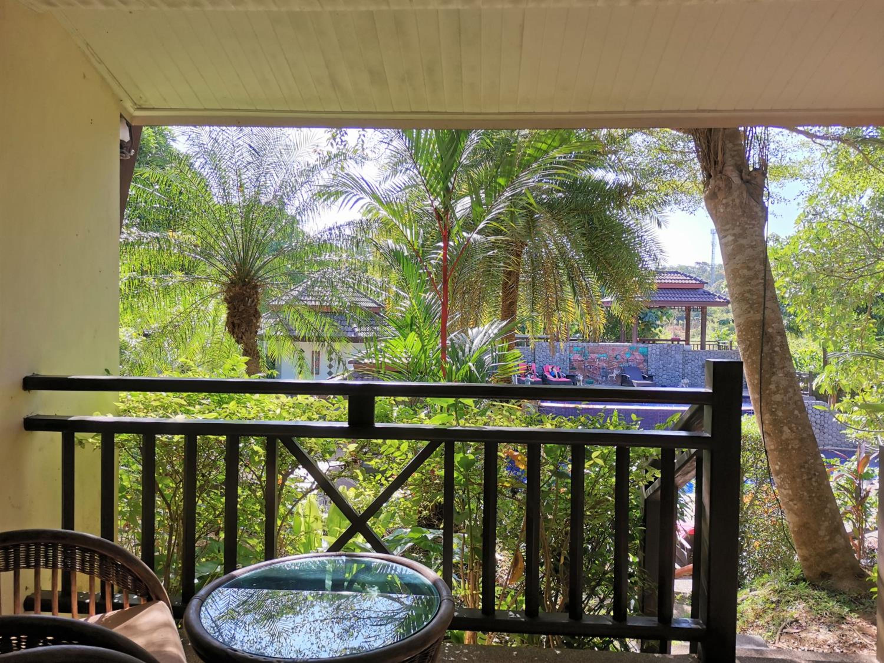 Thai Modern Resort & Spa "Newly Renovated" — 24