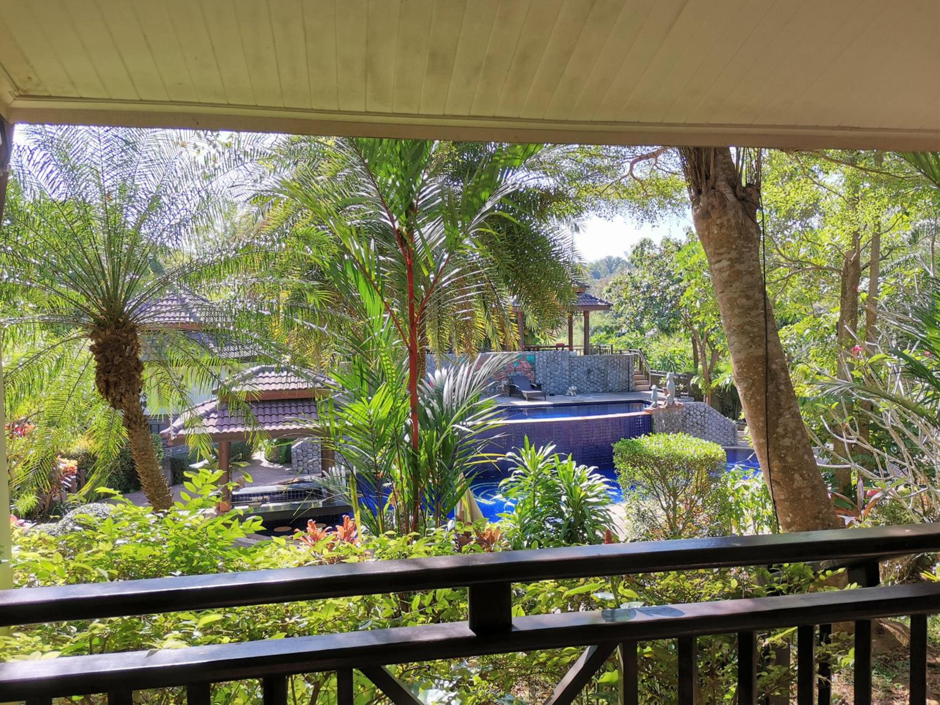 Thai Modern Resort & Spa "Newly Renovated" — 25