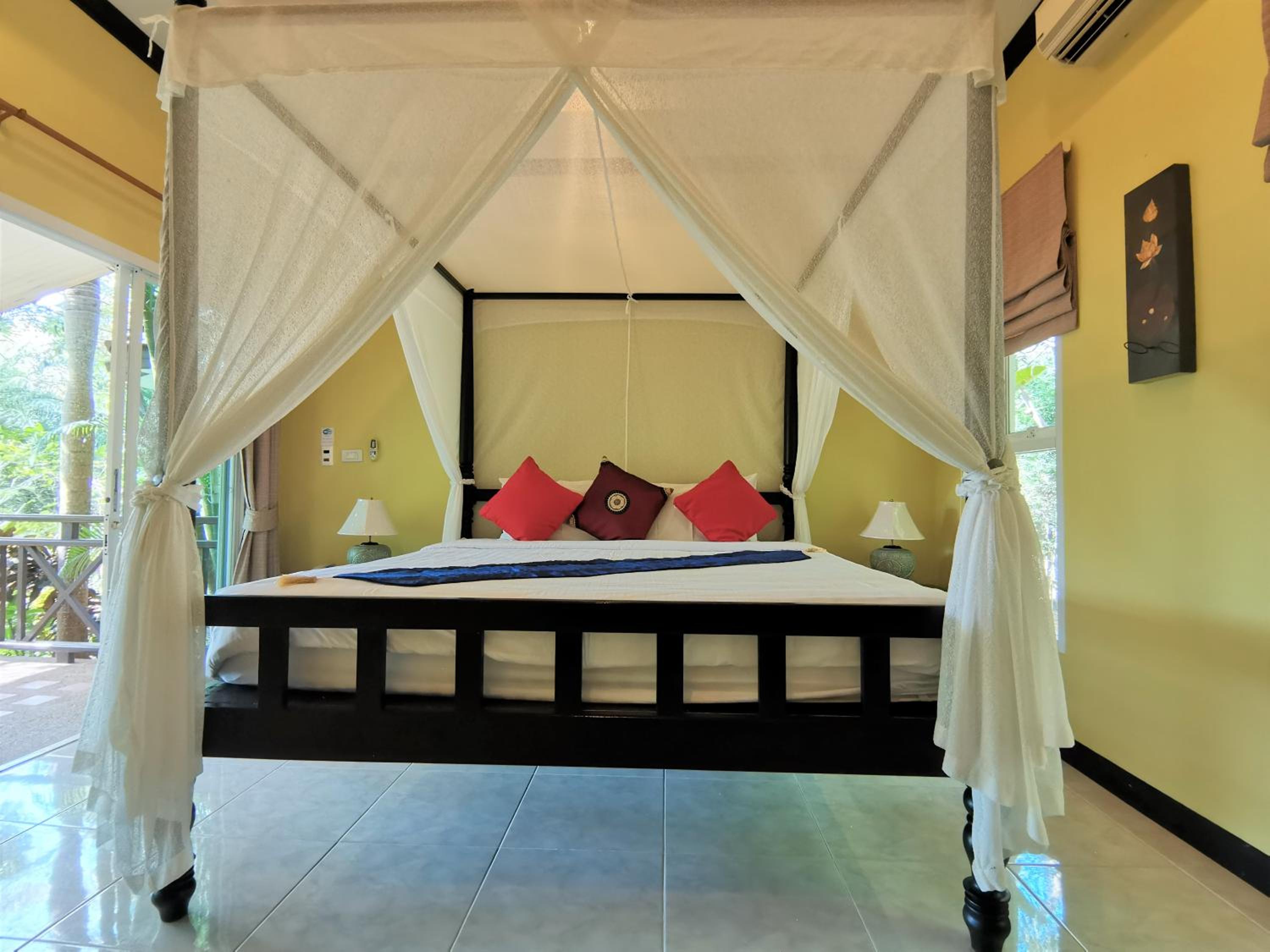 Thai Modern Resort & Spa "Newly Renovated" — 15