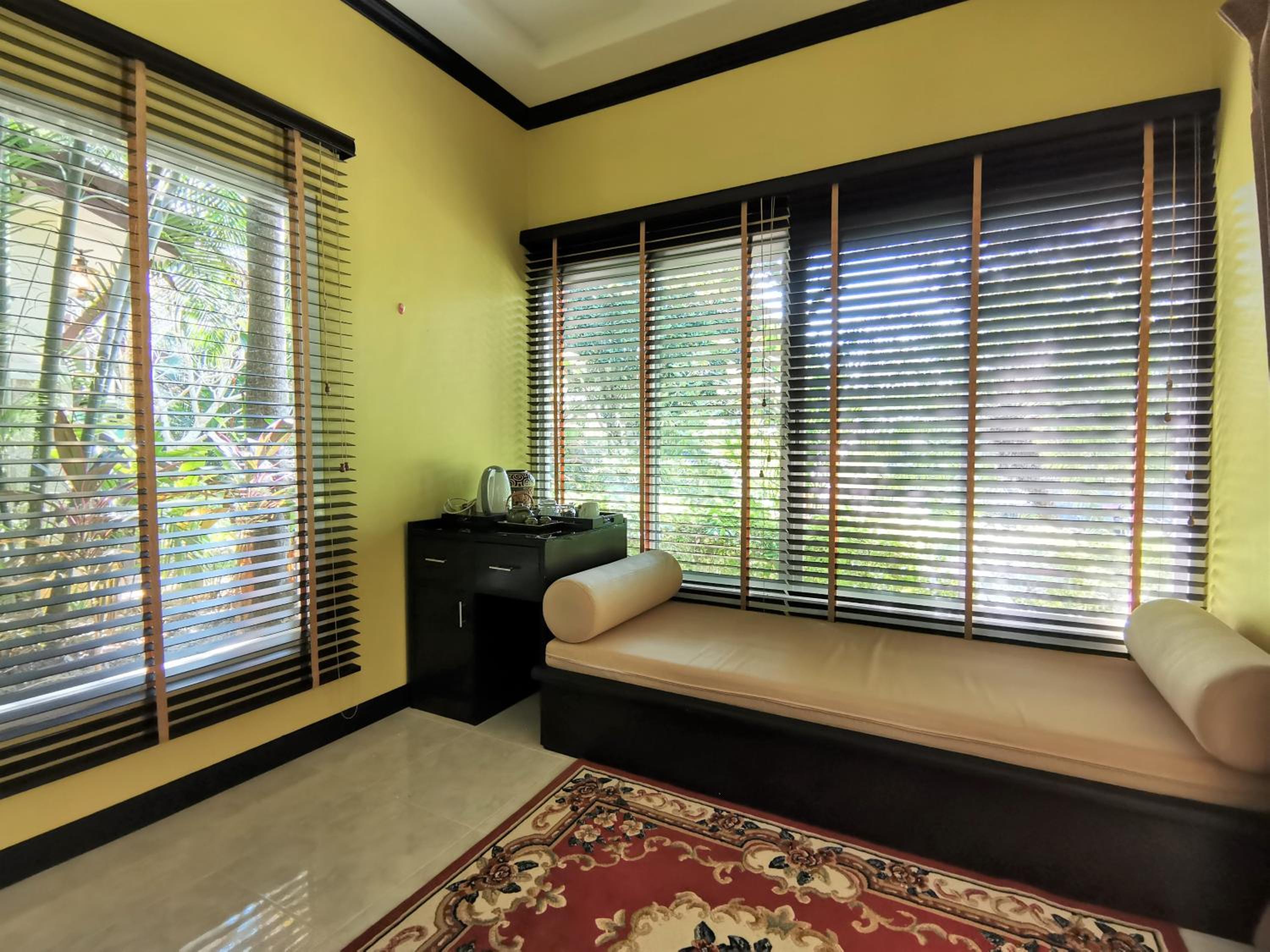 Thai Modern Resort & Spa "Newly Renovated" — 17