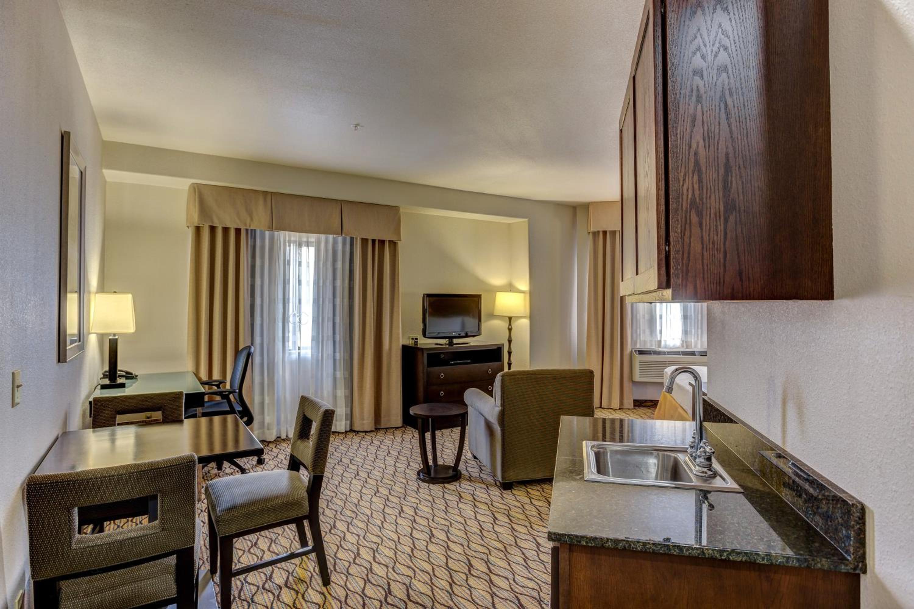 Montrose Vacations - Holiday Inn Express Hotel  Suites Montrose - Black Canyon Area, an IHG Hotel - Property Image 12