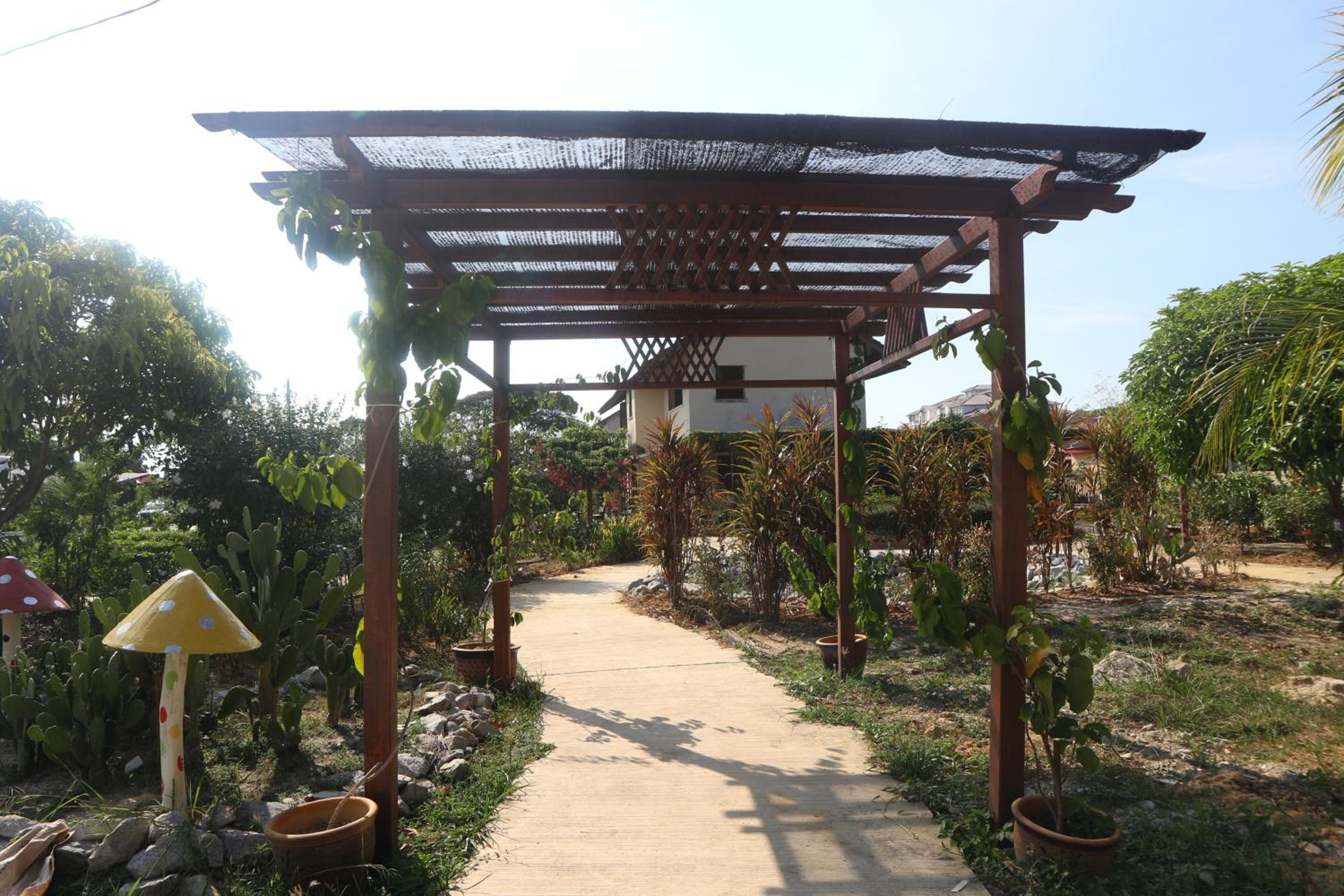 Inapan Taman Herba photo 3
