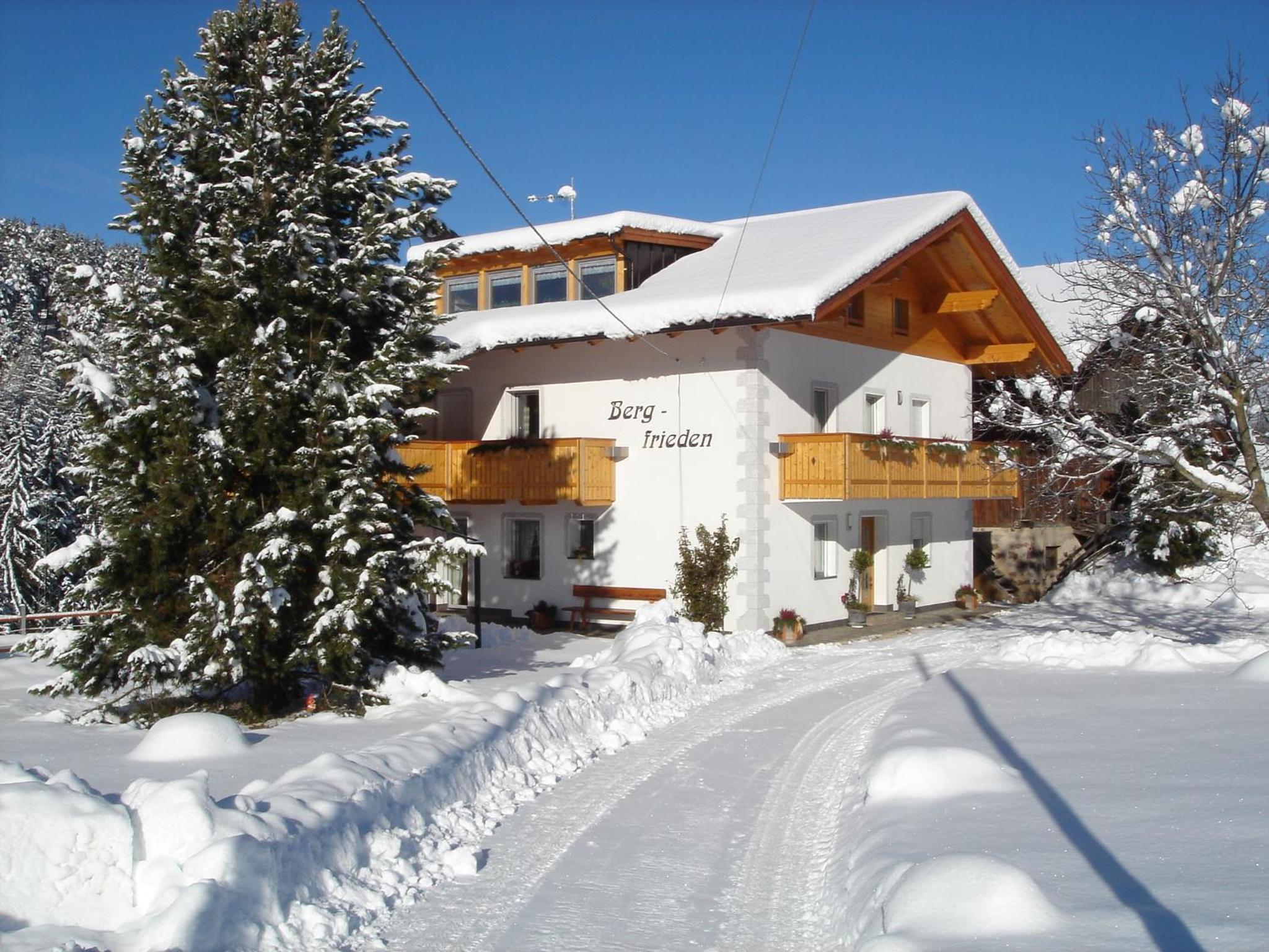 Haus Bergfrieden view 3