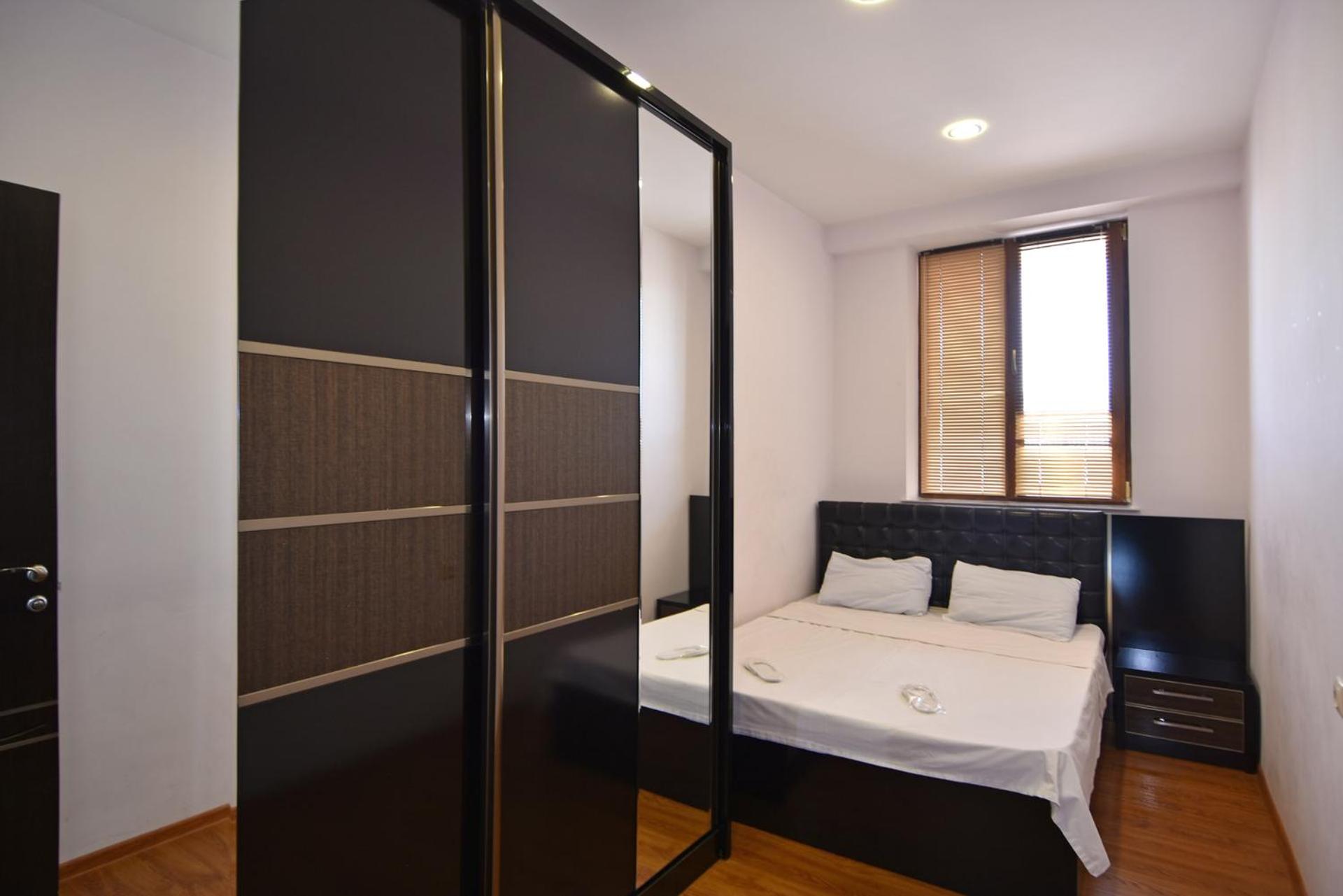 Rent Inn Yerevan on Arami Street