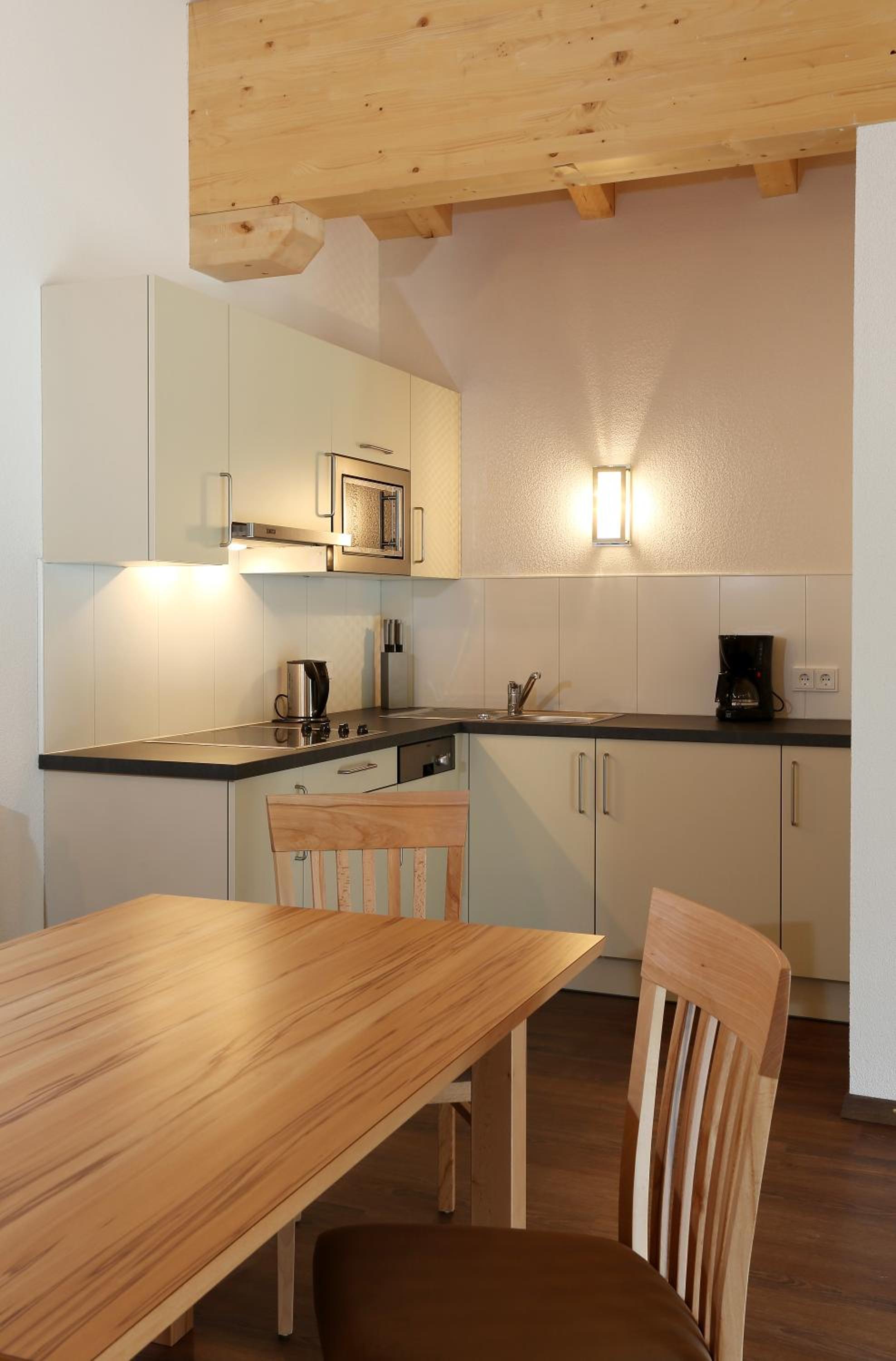 Apart Ladner view 5