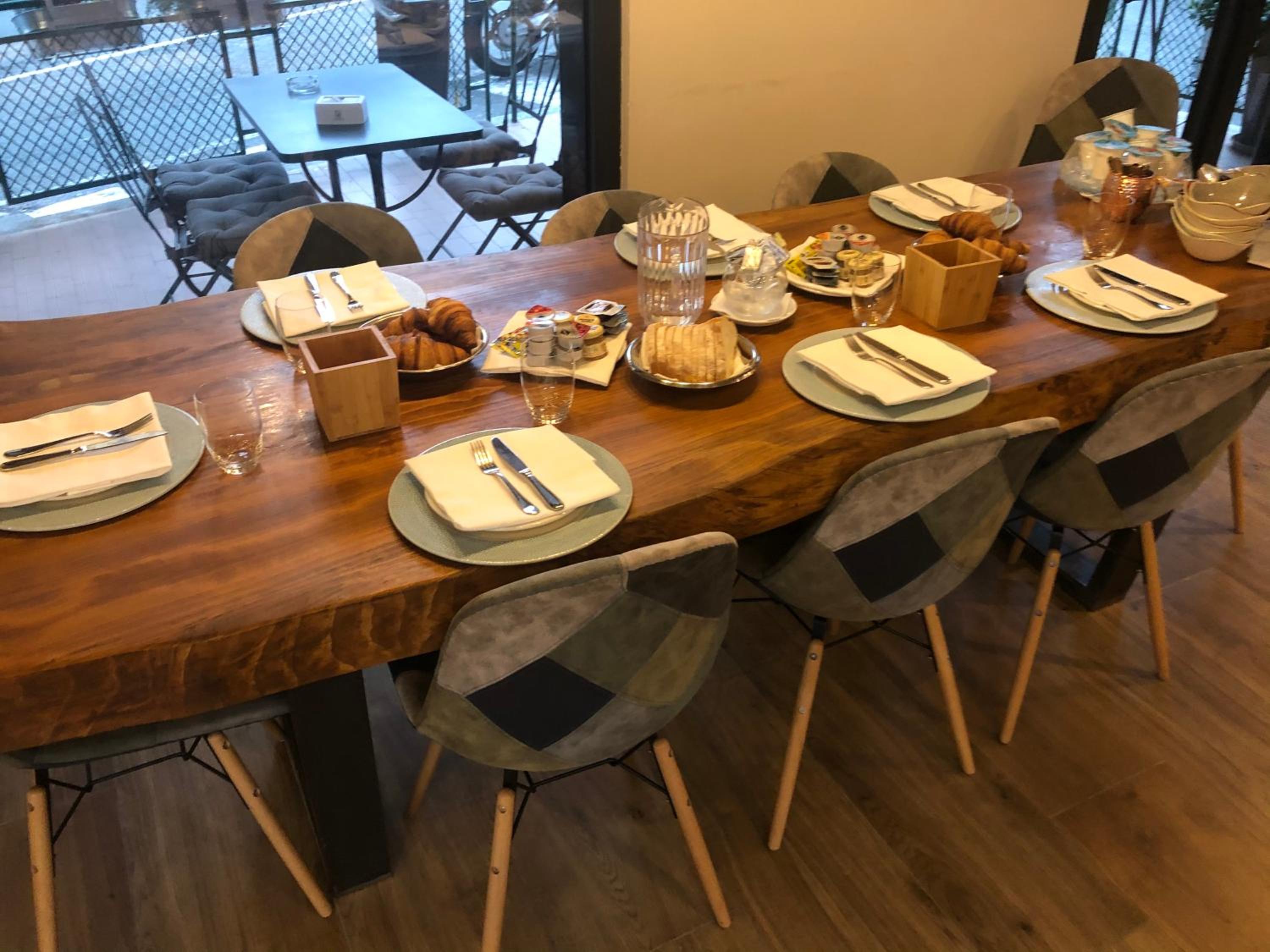 dining