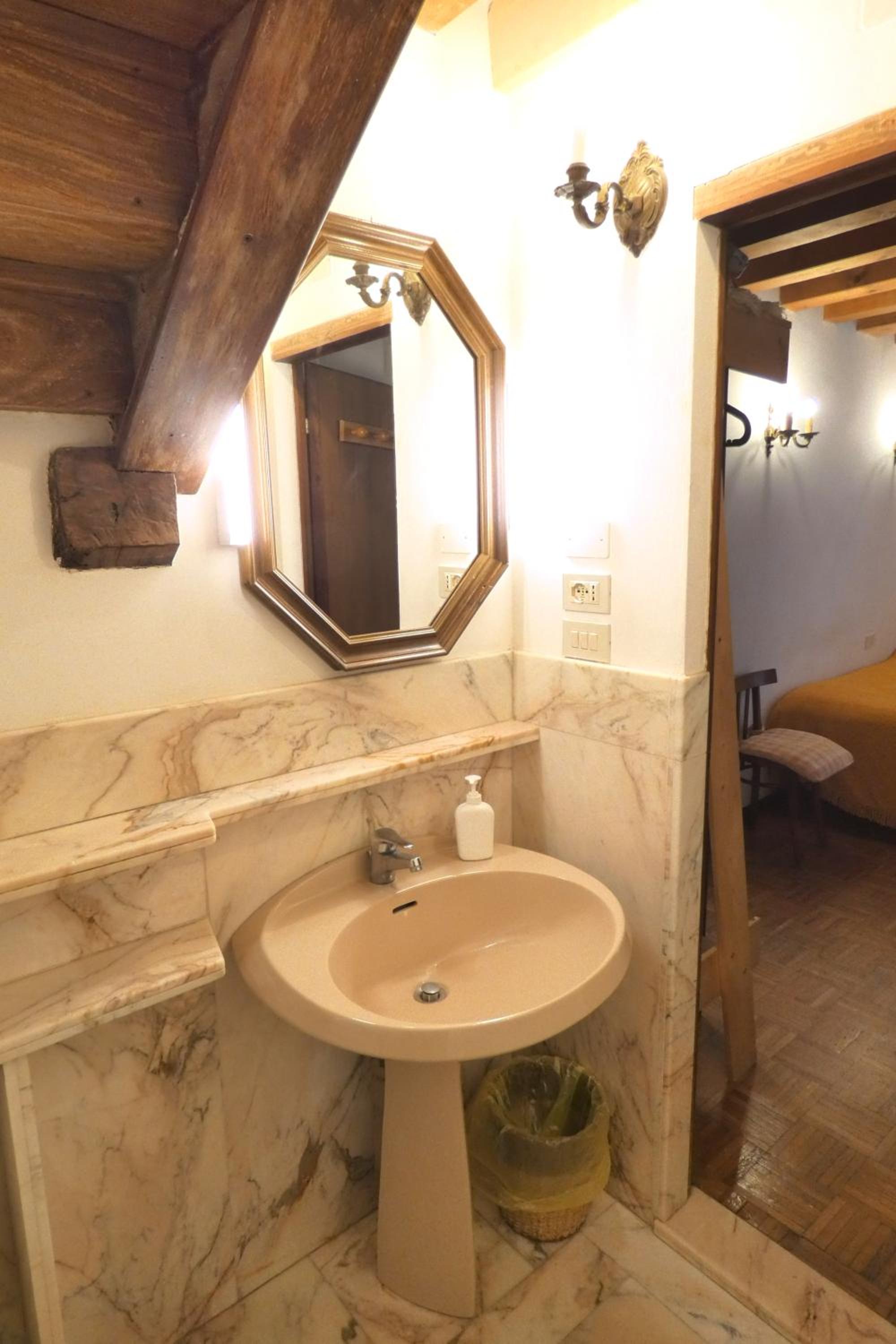 Delicious Apartament near St. Mark Square
