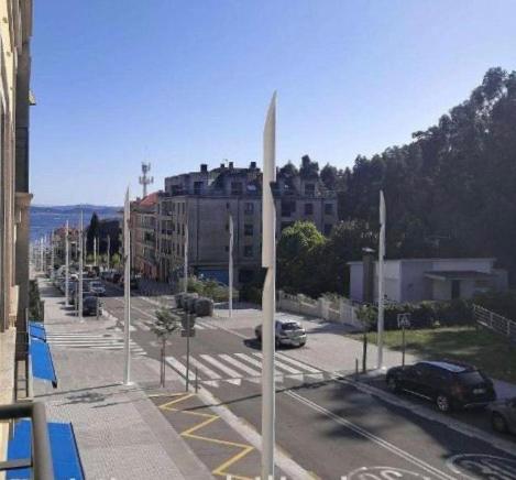 Apartamento con piscina en el centro de Sanxenxo view 3