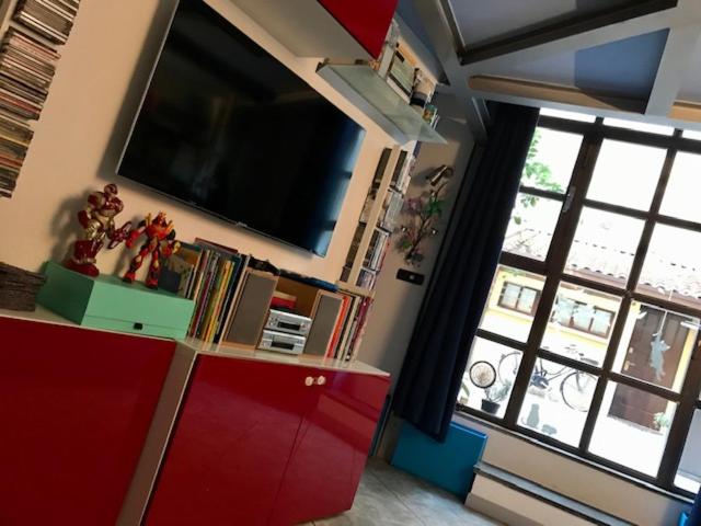 Creative Cozy Loft Navigli Tortona for Family