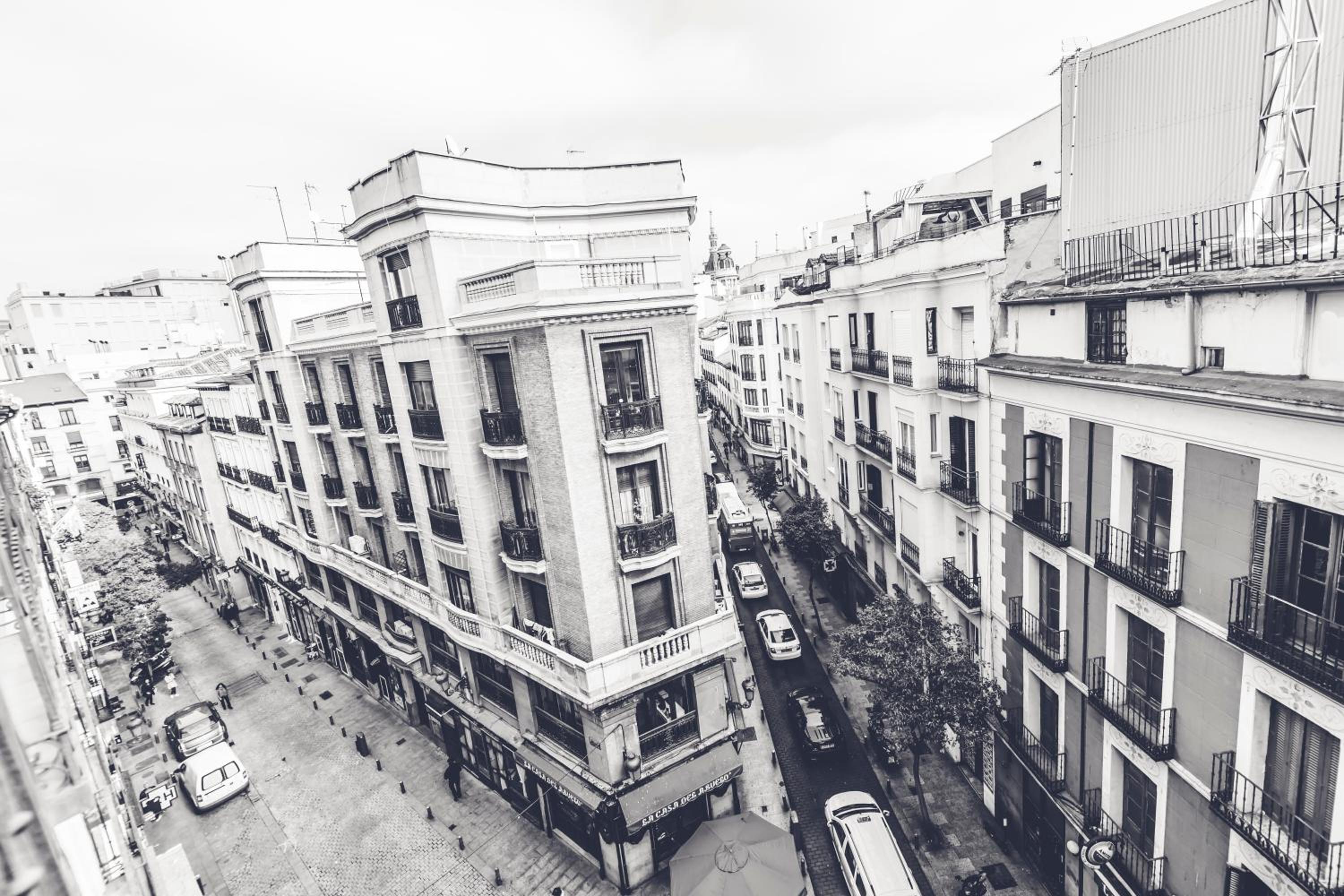 Hostal Sol Los Angeles view 3