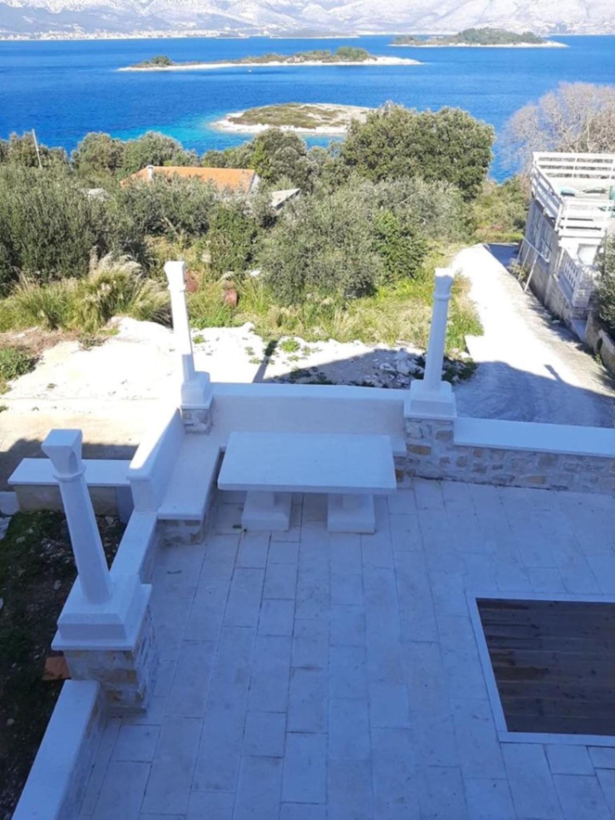 House Zemina view 3