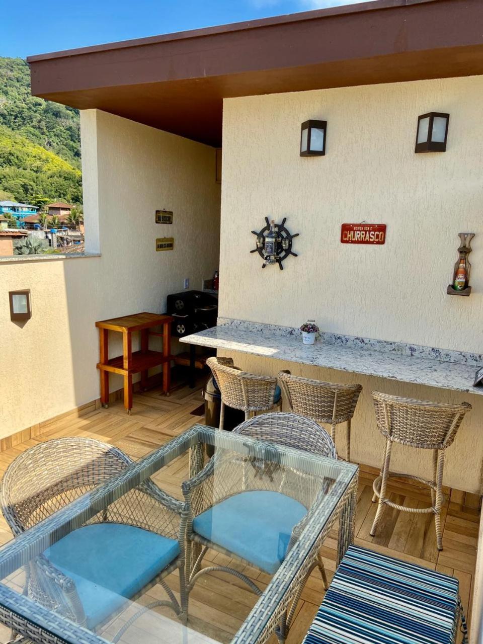 Casa de boneca em Condomínio - Juquehy