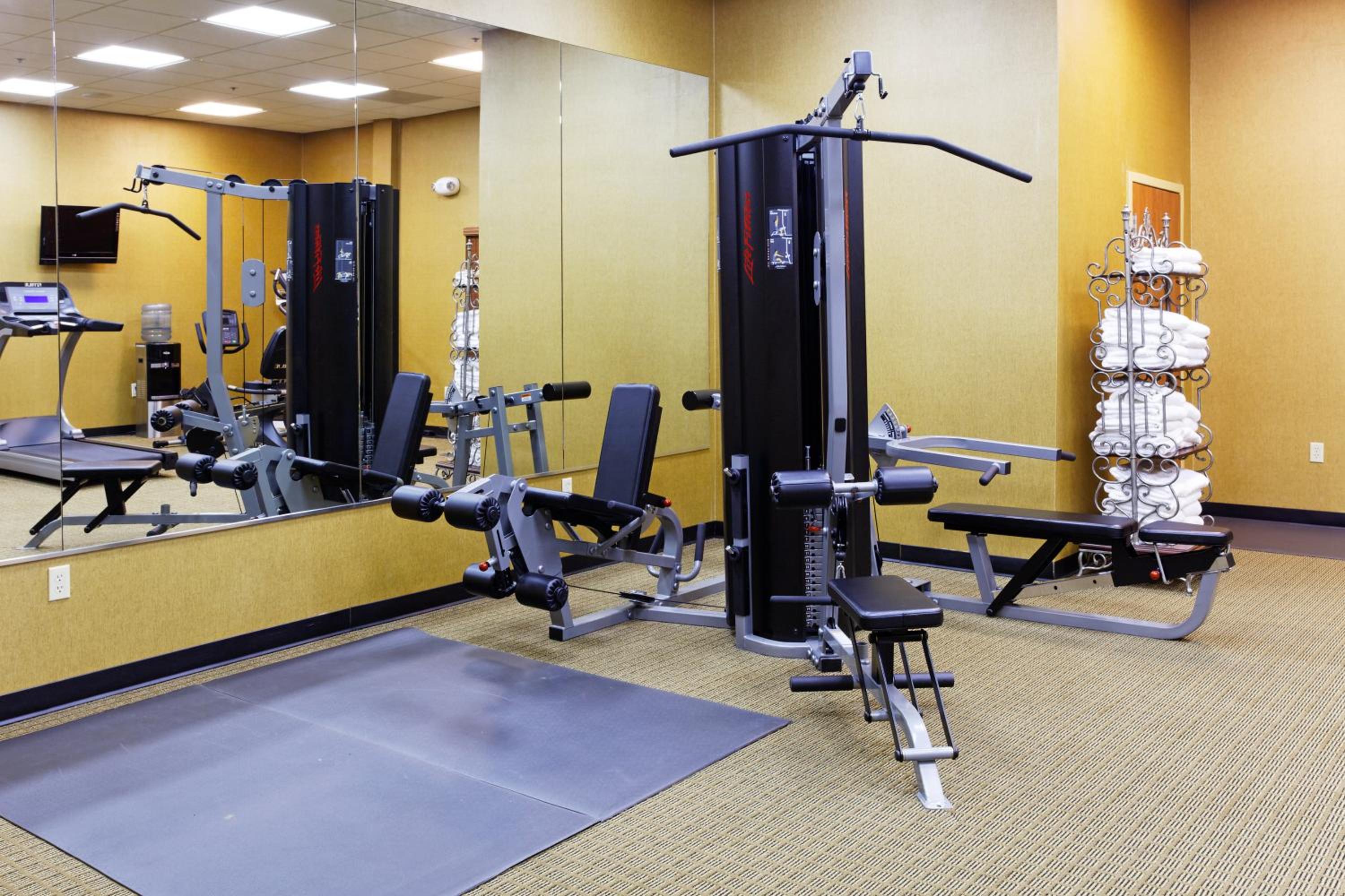Batesville Vacations - Holiday Inn Hotels Batesville, an IHG Hotel - Property Image 1