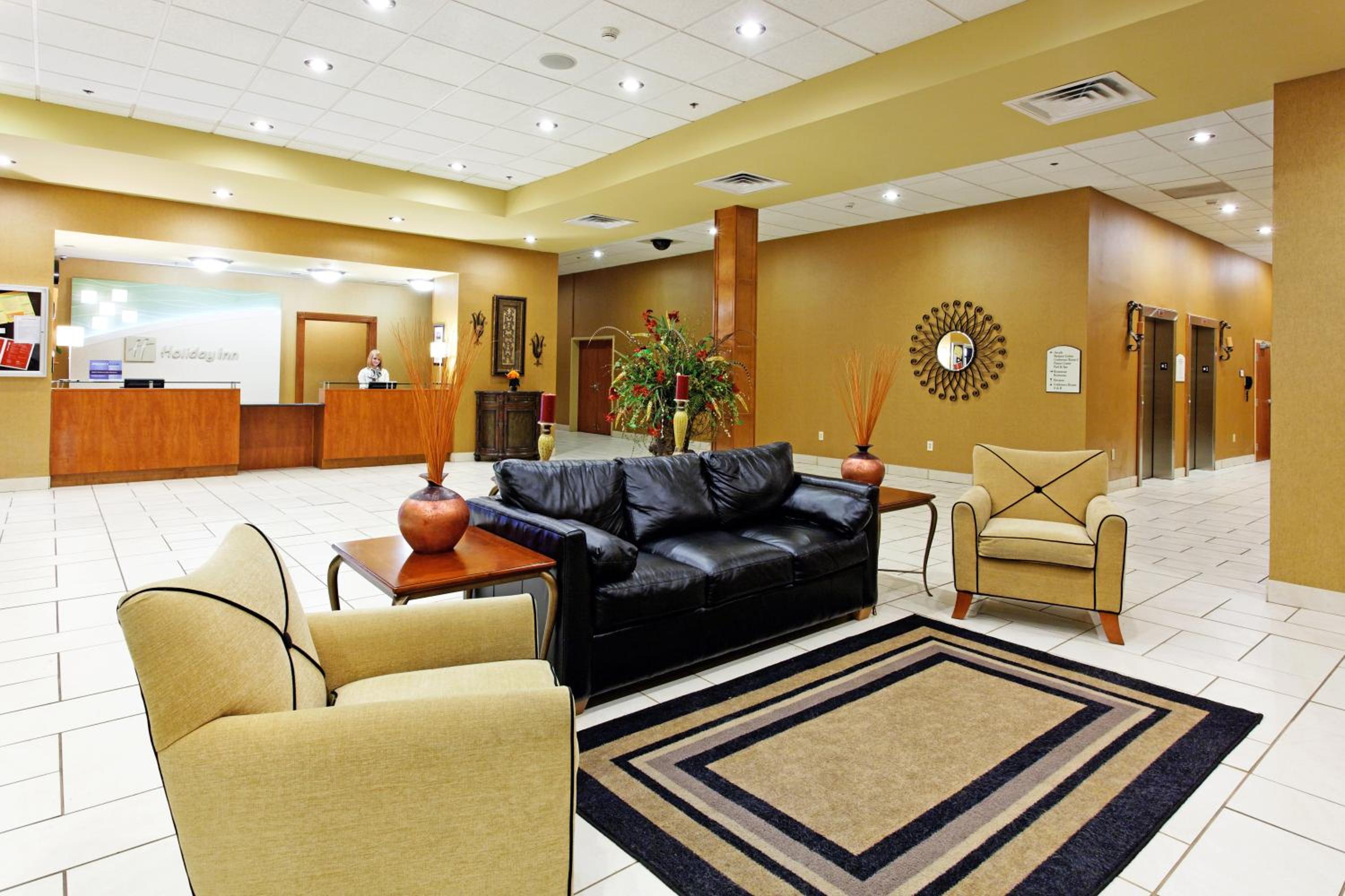 Batesville Vacations - Holiday Inn Hotels Batesville, an IHG Hotel - Property Image 4