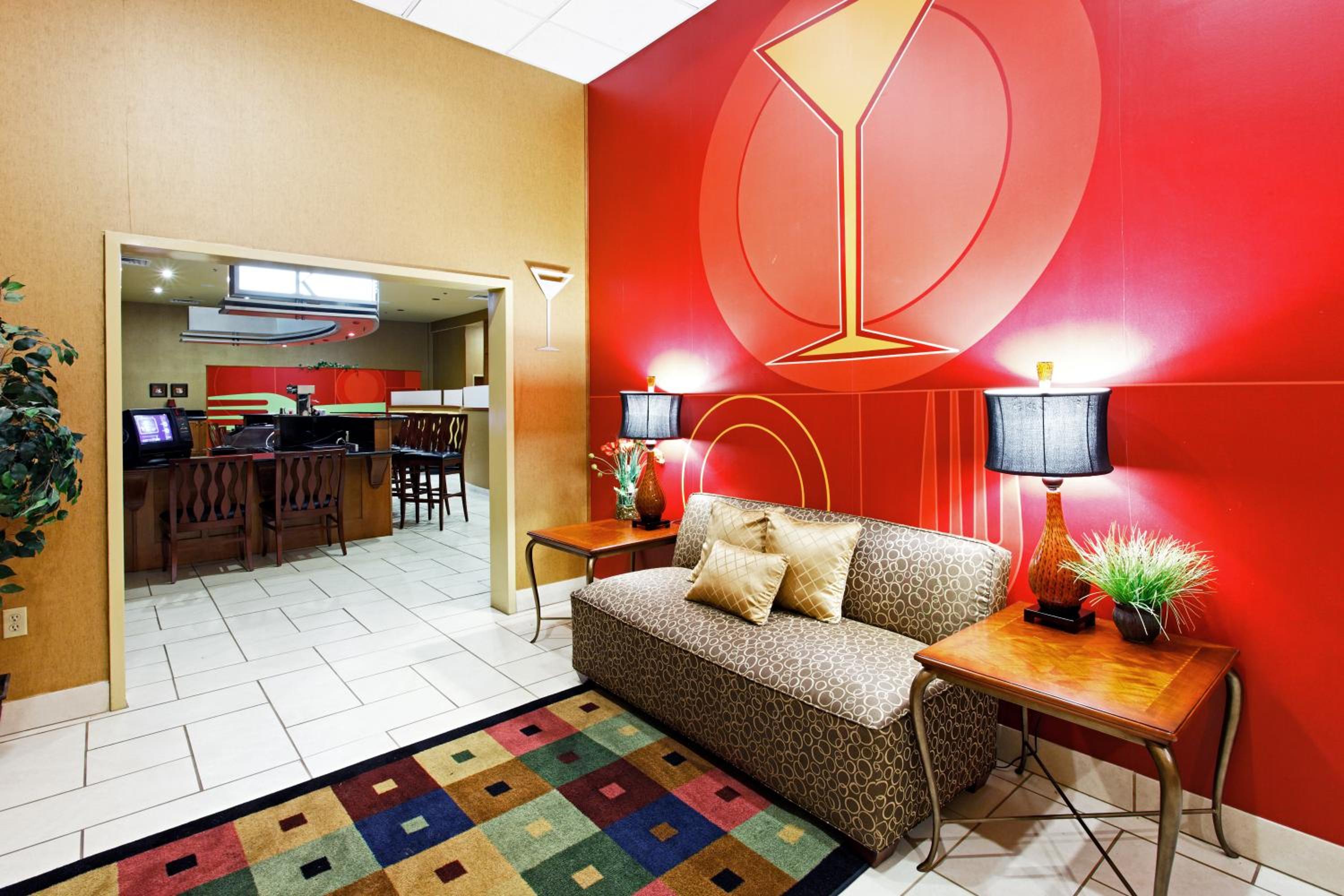 Batesville Vacations - Holiday Inn Hotels Batesville, an IHG Hotel - Property Image 11
