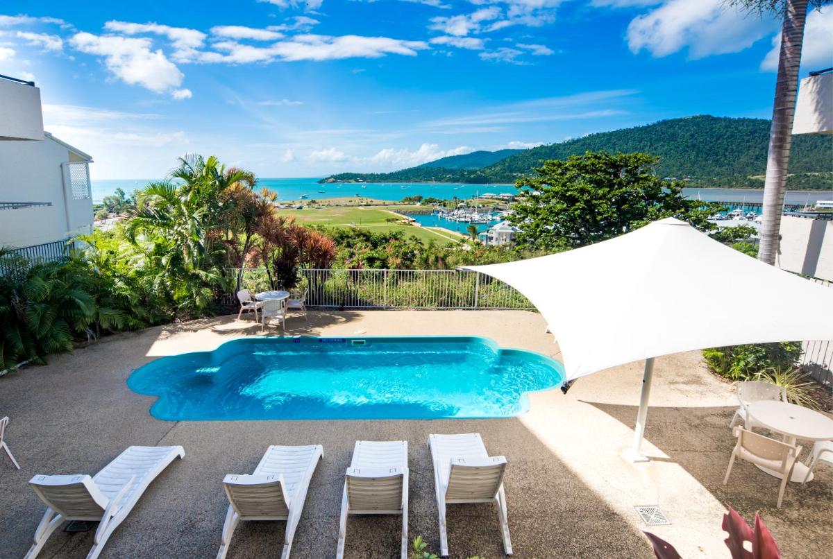 OCEAN VIEWS 10A
