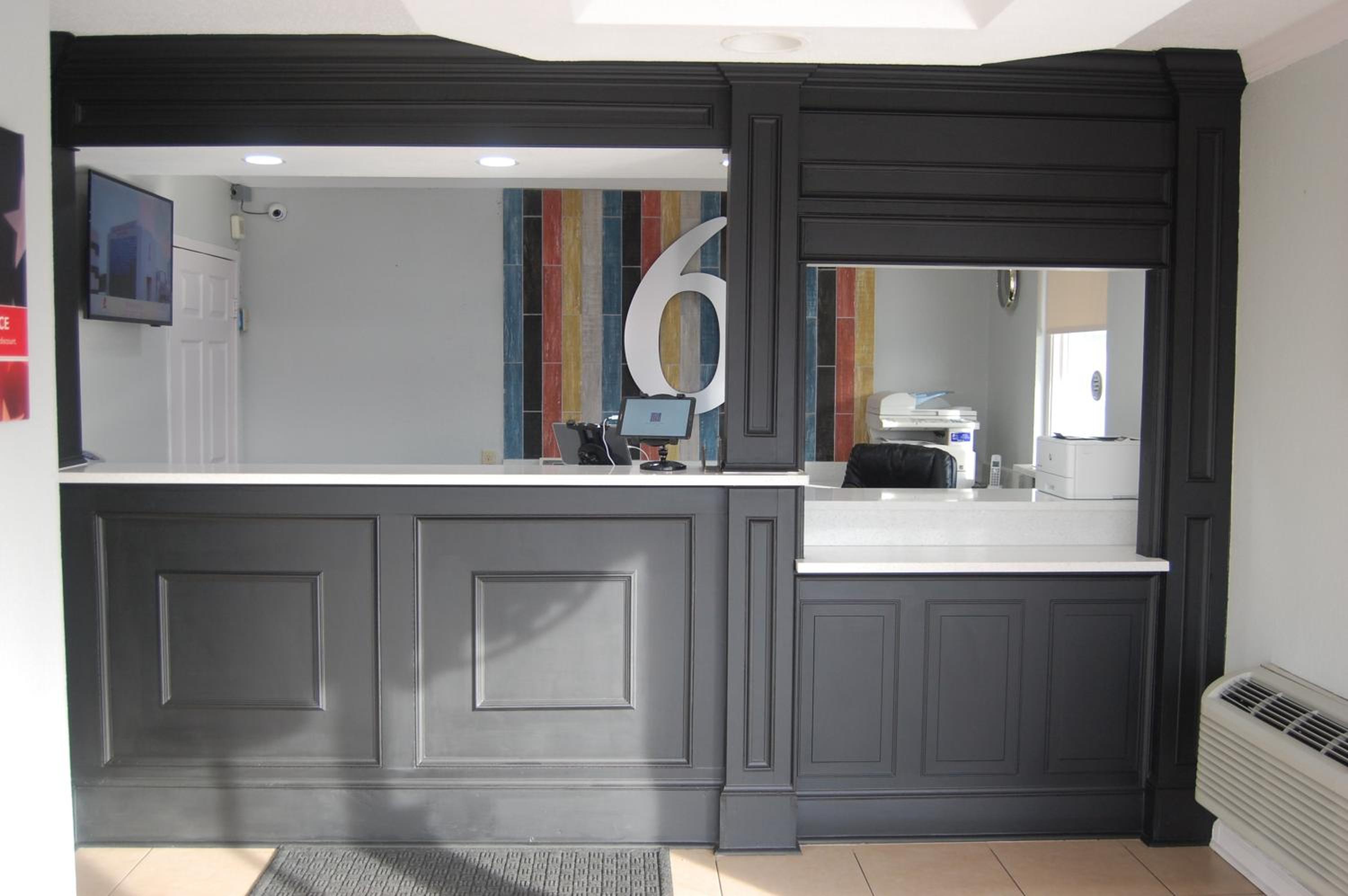 Tupelo Vacations - Motel 6-Tupelo, MS - Downtown - Property Image 10