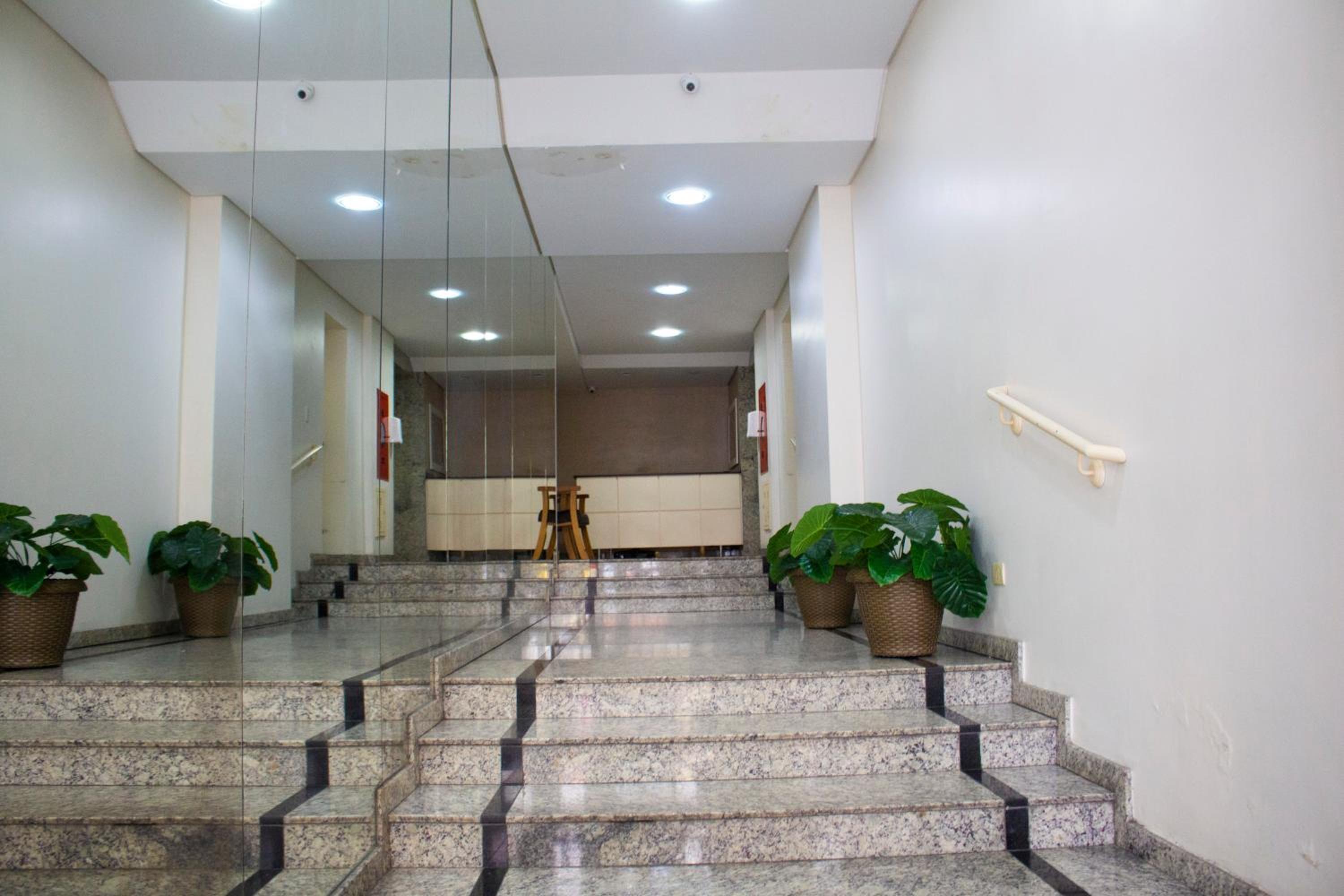 Apartamento central proximo a rodoviaria e faculdades
