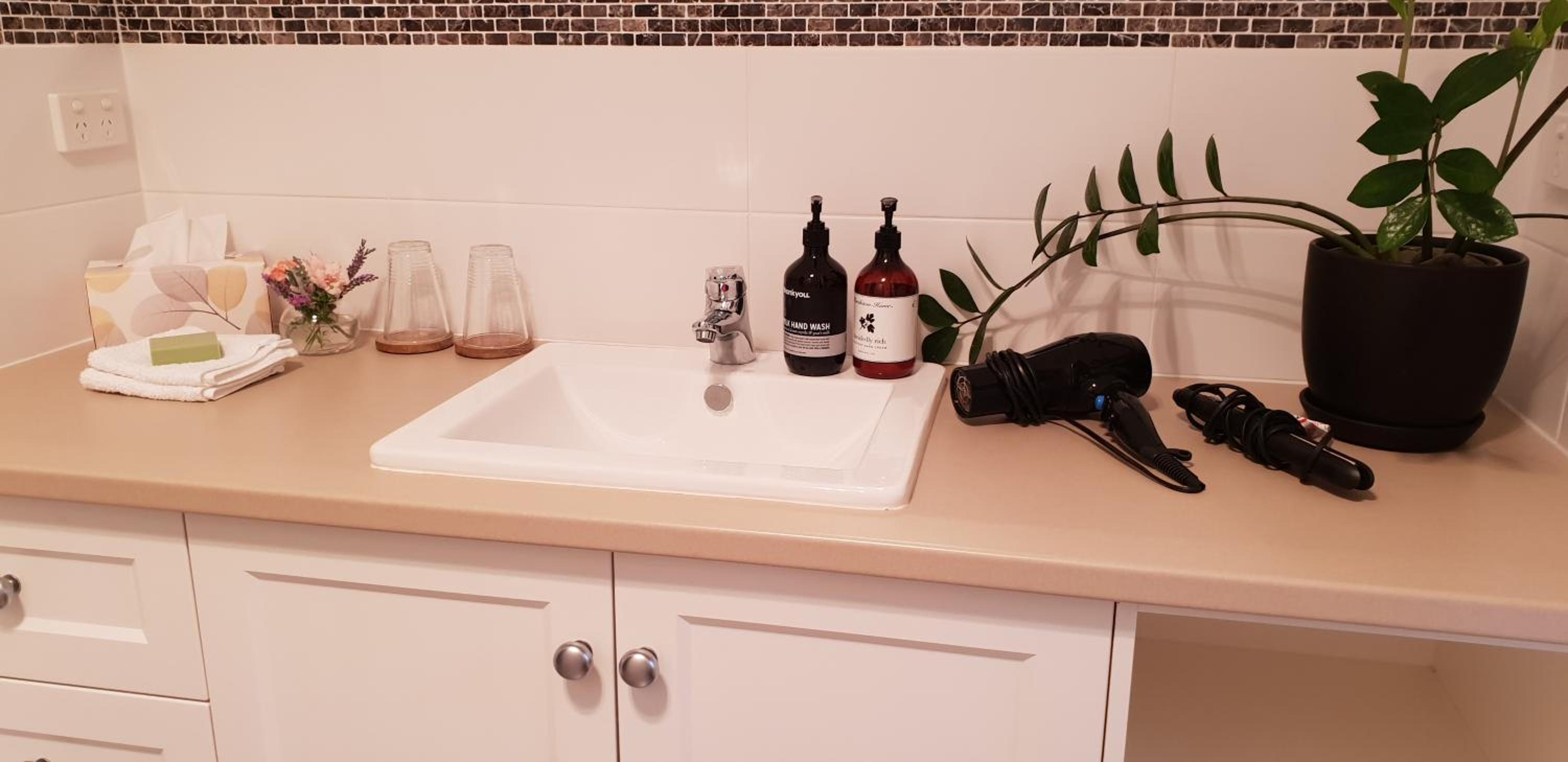Fechner Place Barossa, 1 Bed, Wine & Platter