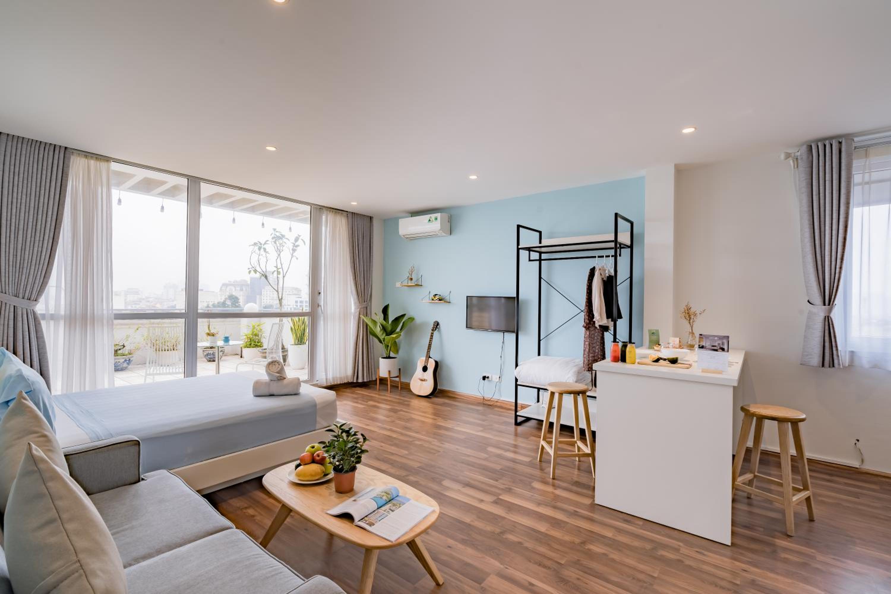 WECOZY HANOI - Railway Side, The Old Quarter